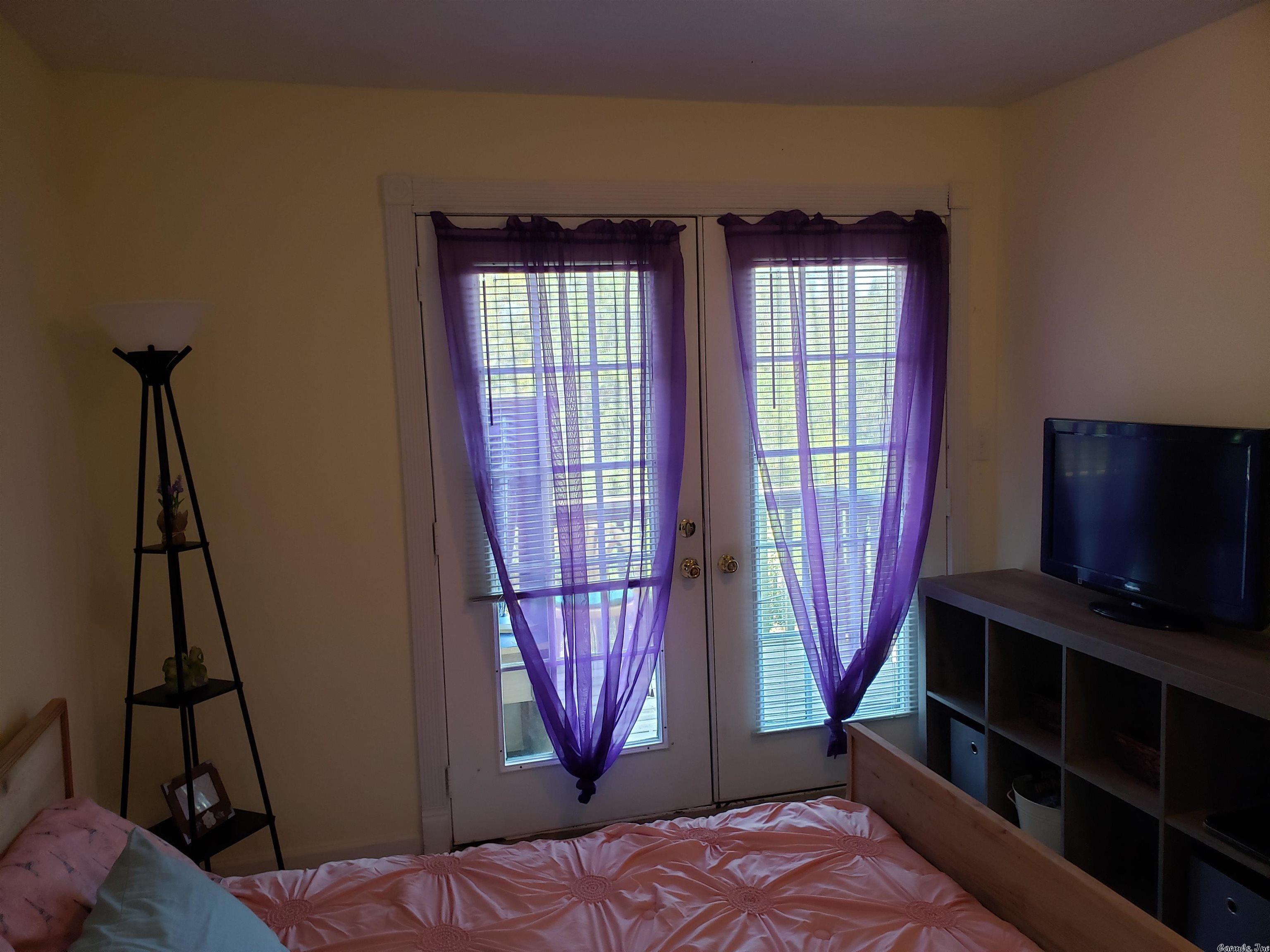 Chautauqua - Residential
