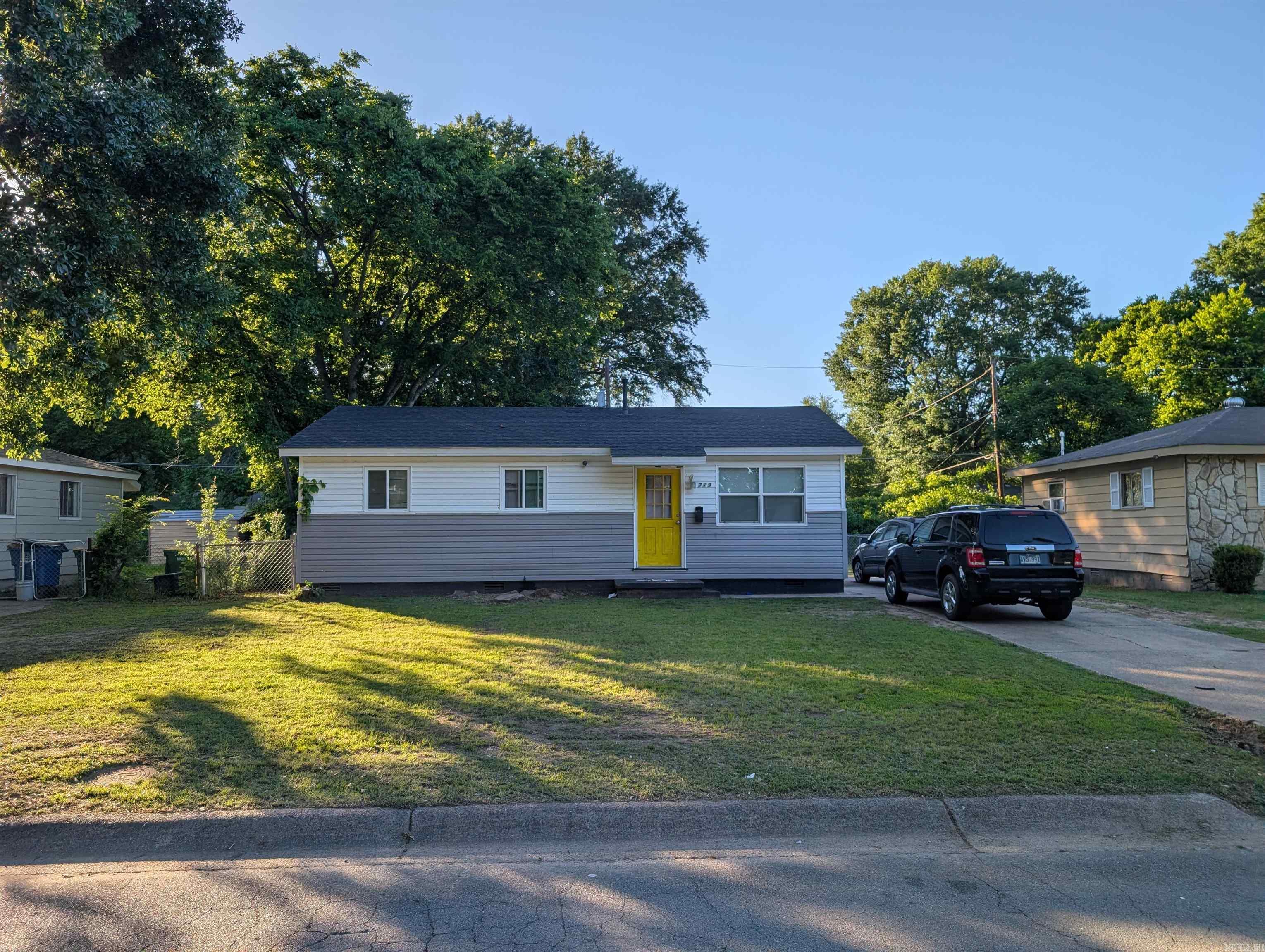 Calling all investors and first-time homebuyers! This is your opportunity to own a great property at an amazing price. Bring your new investors to tour this investor’s dream and discover the potential this home has to offer. Featuring 3 bedrooms, 1 bath, a nice-sized fenced backyard, newer roof and the heating and air unit was replaced in 2024. Plenty of parking, this property is perfectly positioned near the community center and freeway for added convenience. Whether you’re looking to expand your portfolio or purchase your very first home, this one is priced to sell and ready for you to make it your own! Current Rent is $1,065. Tenant Occupied. Buyer to due own diligence concerning sq ft. Property is being Sold As-Is- Agents see Showing Remarks