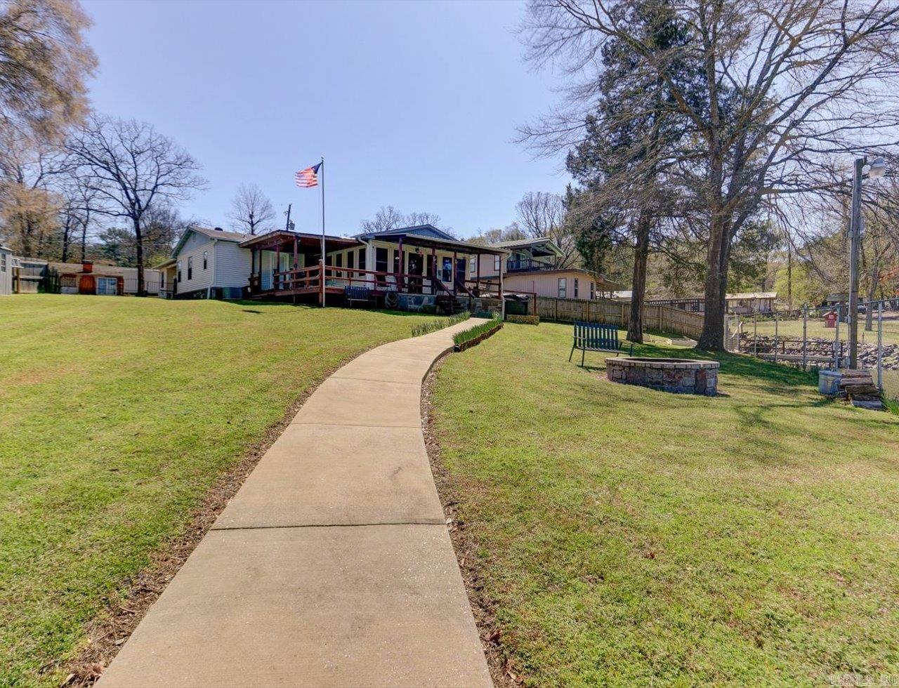 OAKRIDGE LAKE ESTATES - Residential