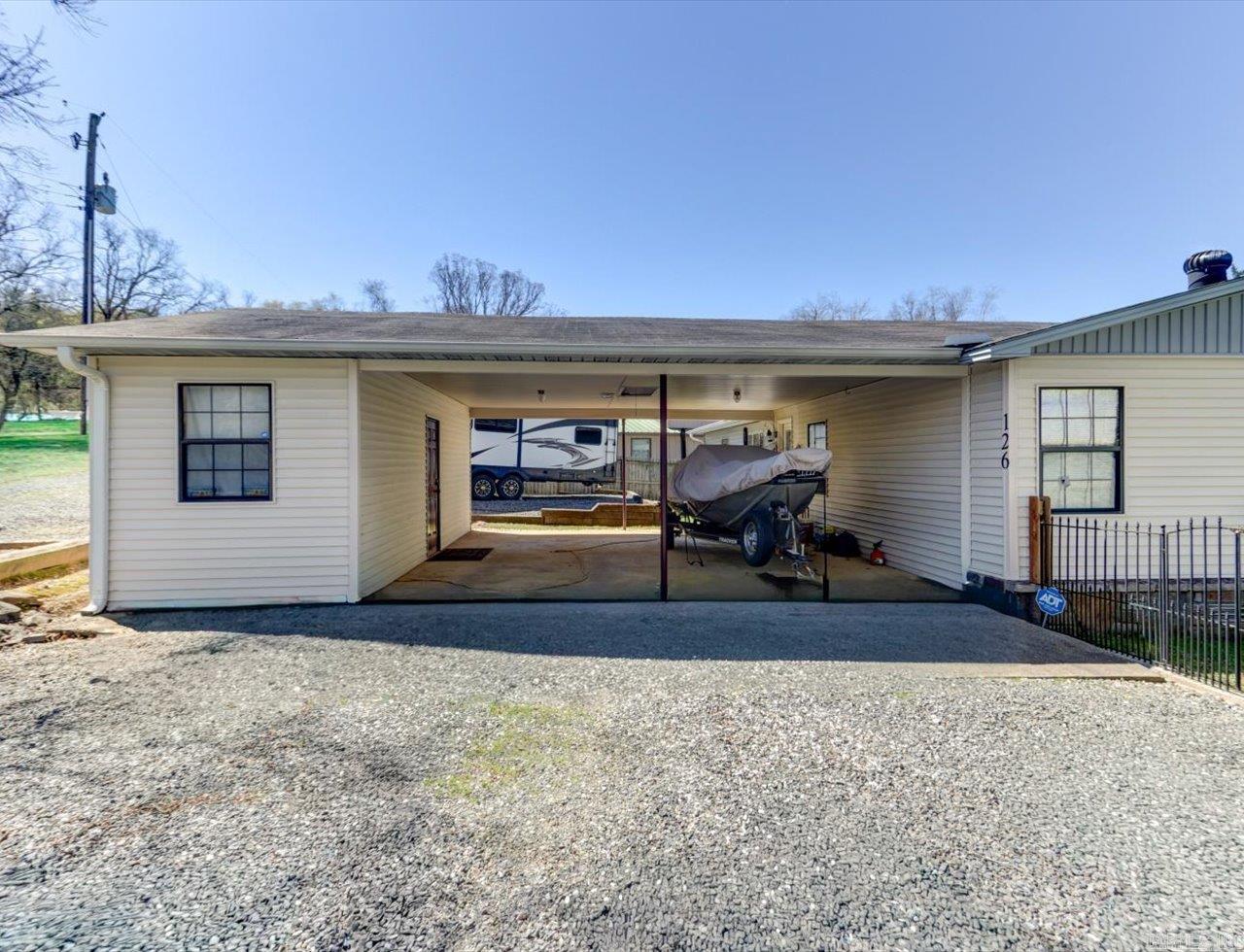 OAKRIDGE LAKE ESTATES - Residential