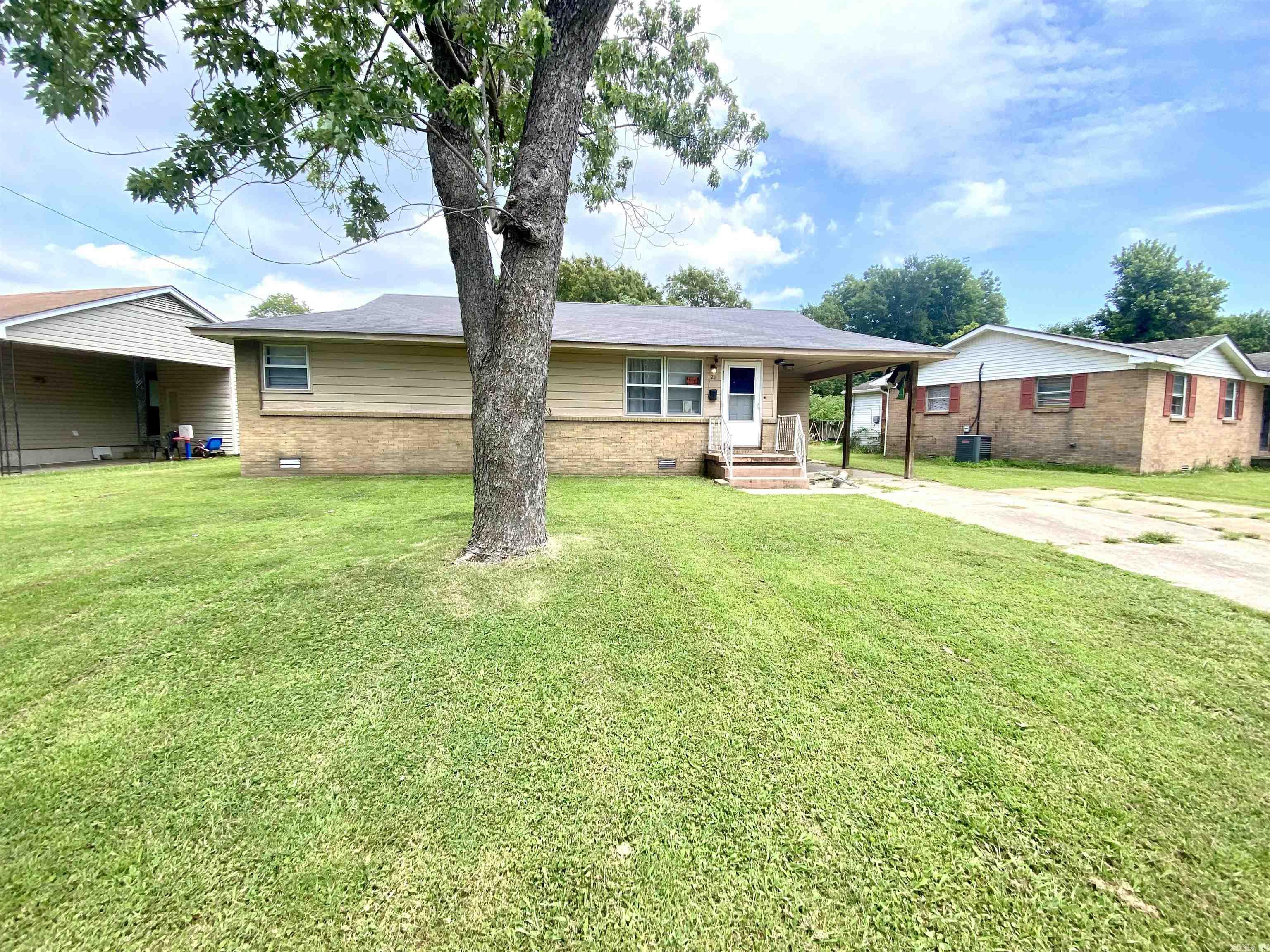 Sims 1st - Residential