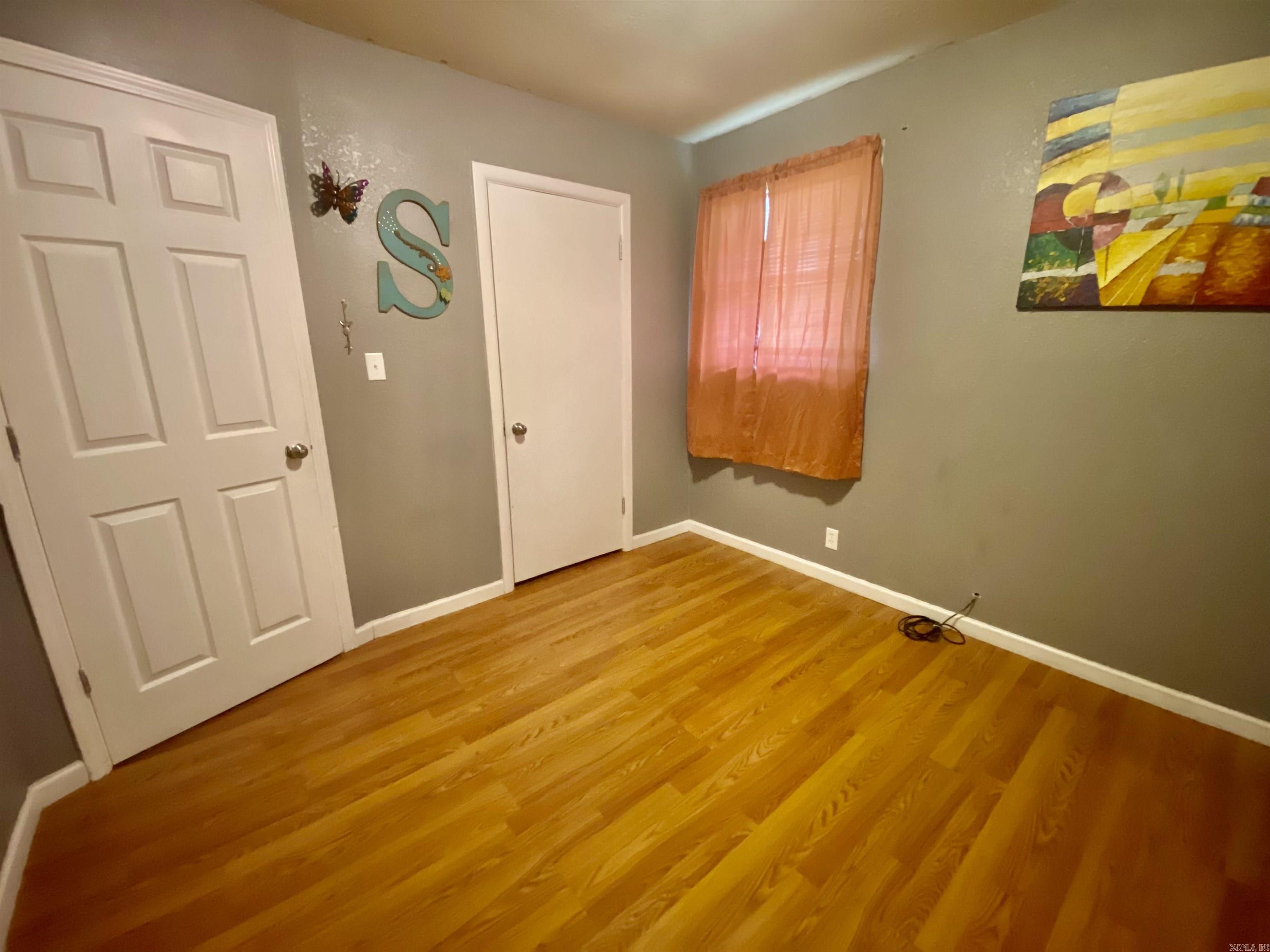 Sims 1st - Residential