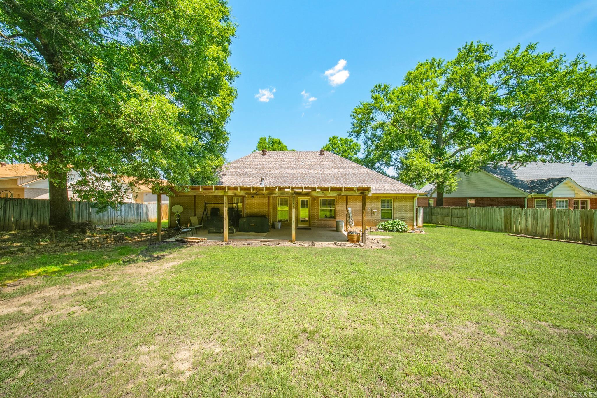 MAGNESS CREEK SUBDIVISION - Residential