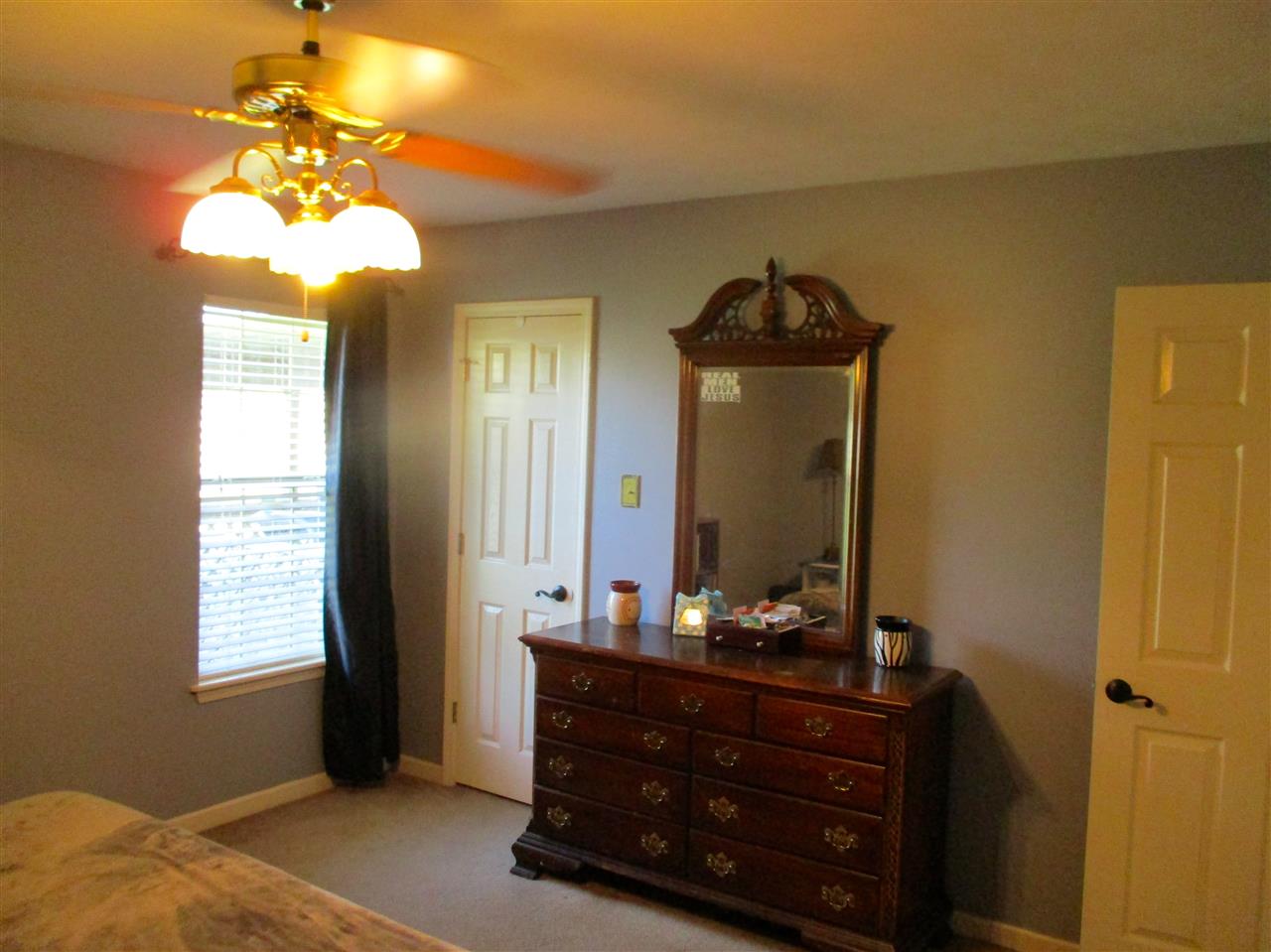 HUNTERS COVE - Residential