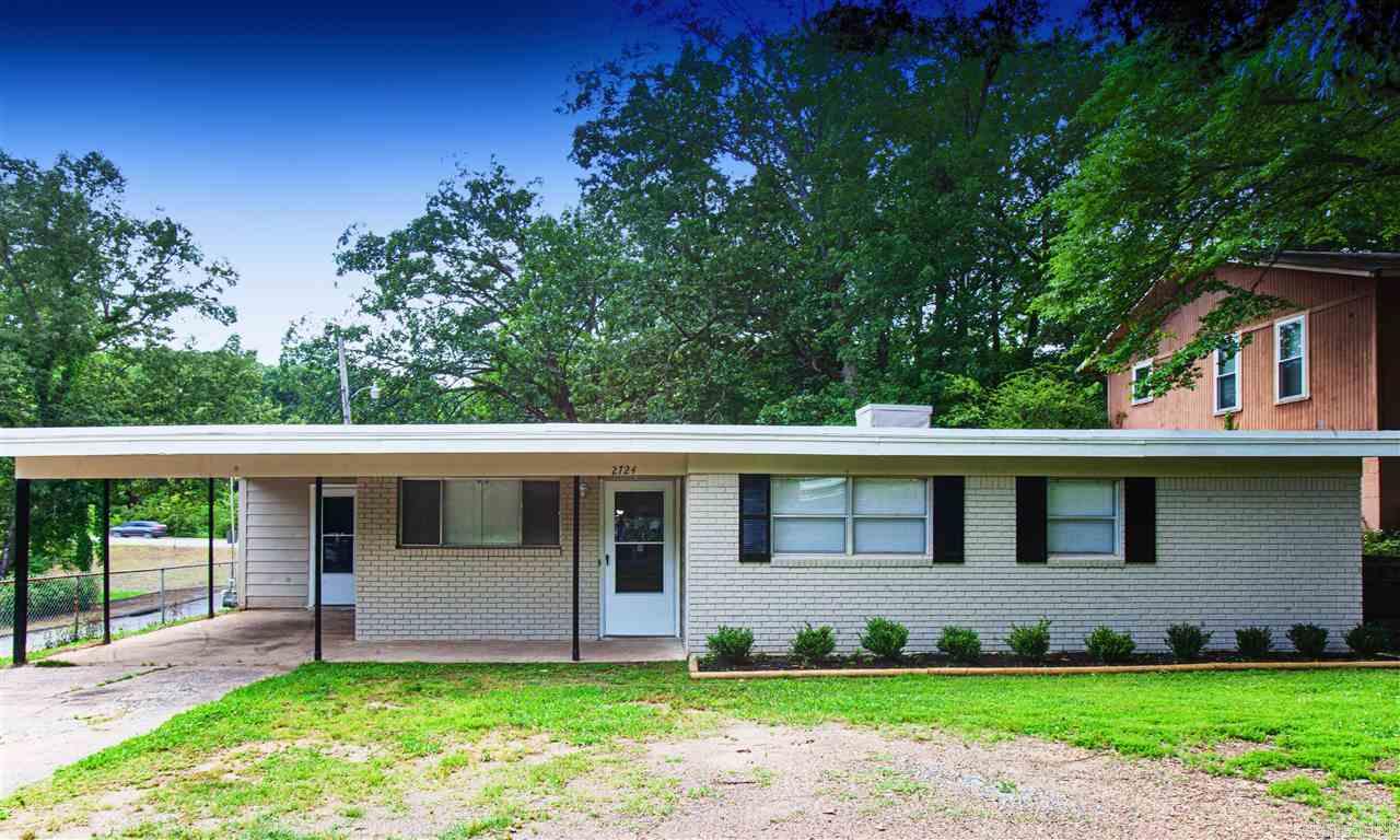 Great 4bd/2ba in the John Barrow neighborhood that is waiting for you to call home. Large living room great for entertaining. Large back yard perfect for kids or pets to run off some energy! Close to shopping, dining, and so much more. This property is managed by Hoffman Team so beware of scammers - we will never ask you to Cashapp us money. The lease for this property is for 18 months to 2 years with a 3% increase after the first year. Income must be 3x the amount of rent. Deposit, first month’s rent, and the $50 administration fee due before move in. This property does not accept section 8. Visit our Hoffman Team website or come to our office to schedule your showing today! We are located at 3009 W Markham Street in Little Rock and our office hours are Monday - Friday, 8:30am-4:30pm.