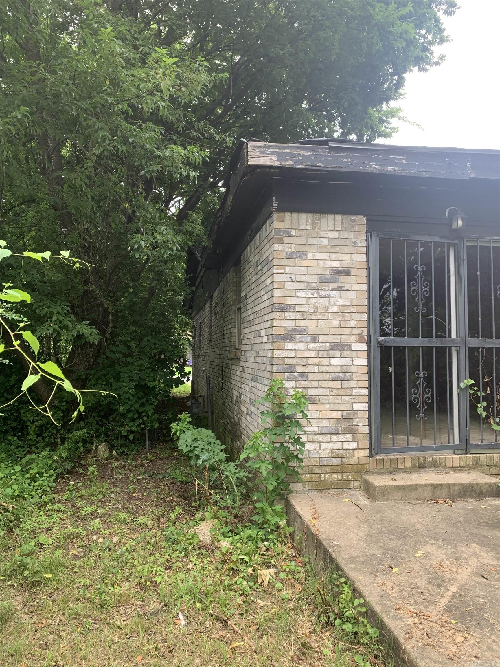 CITY OF LR L16 - Residential