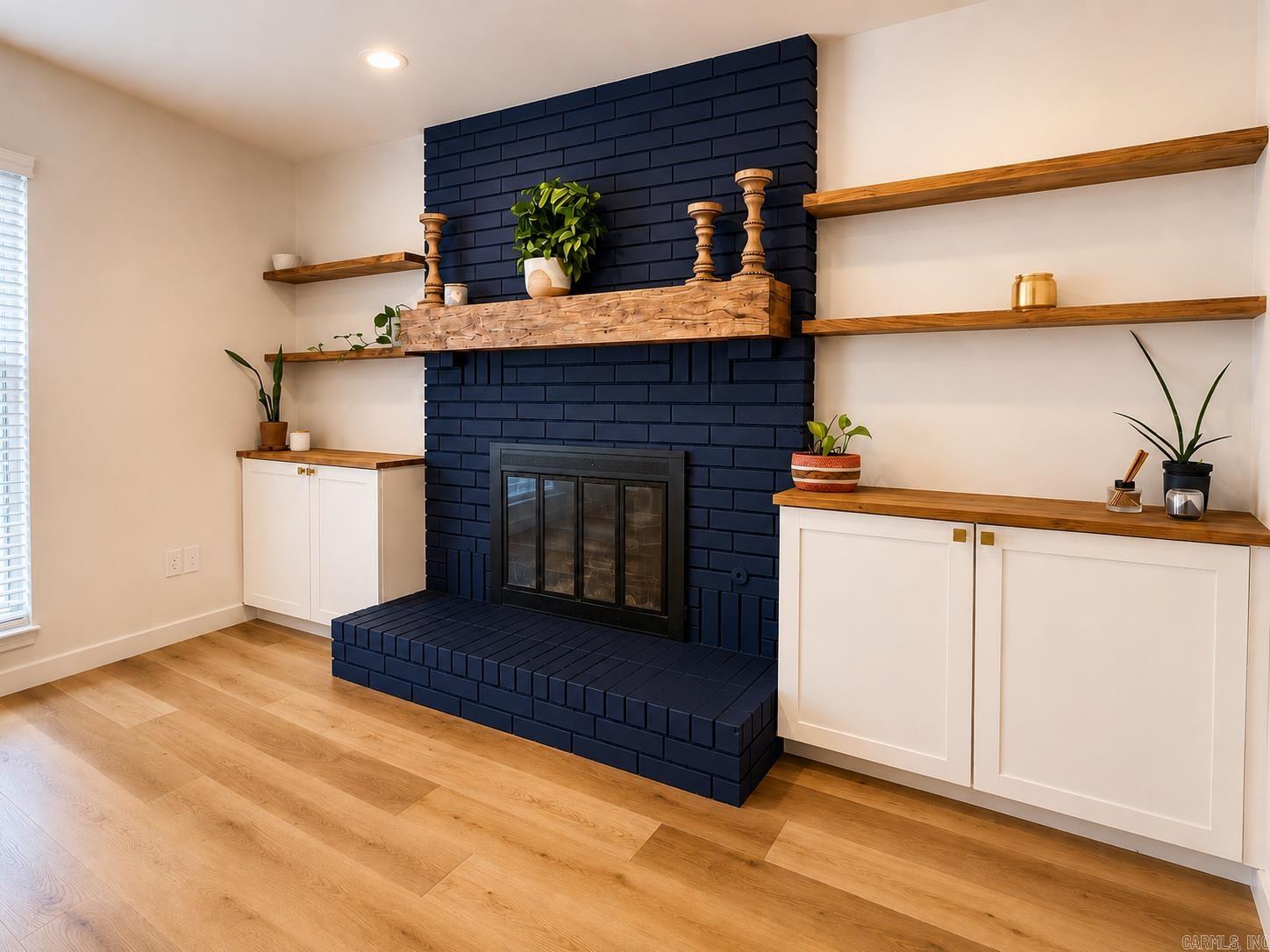 BAINBRIDGE - Residential