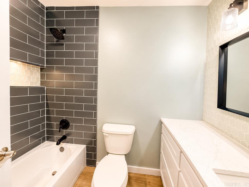 BAINBRIDGE - Residential