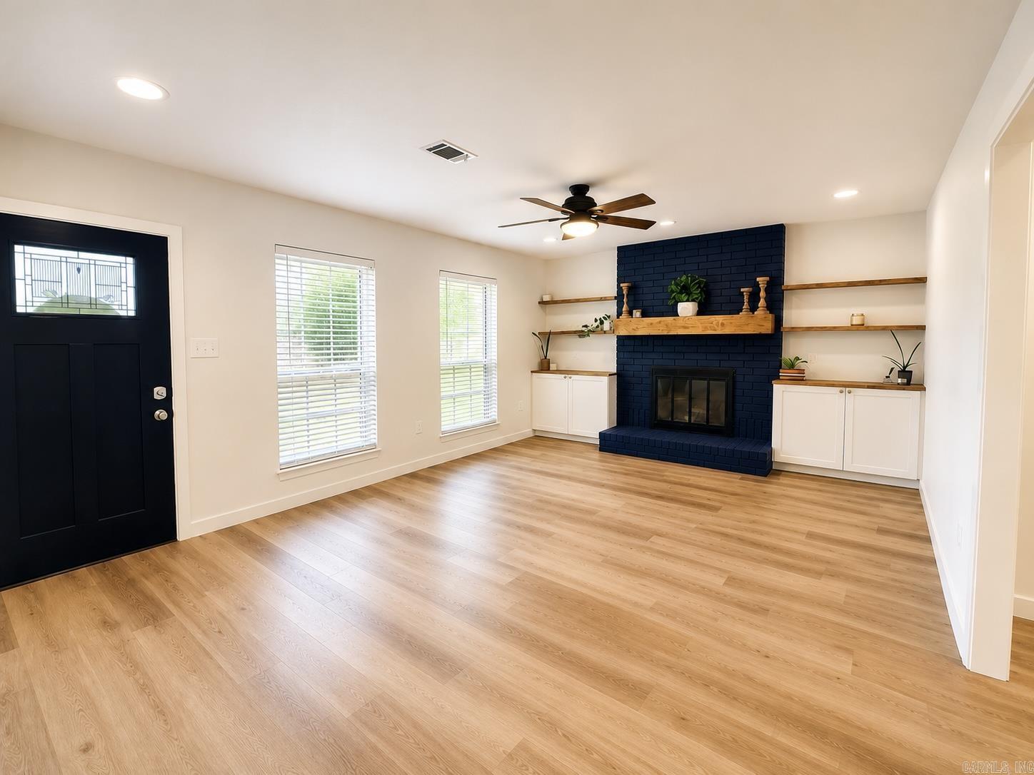 BAINBRIDGE - Residential