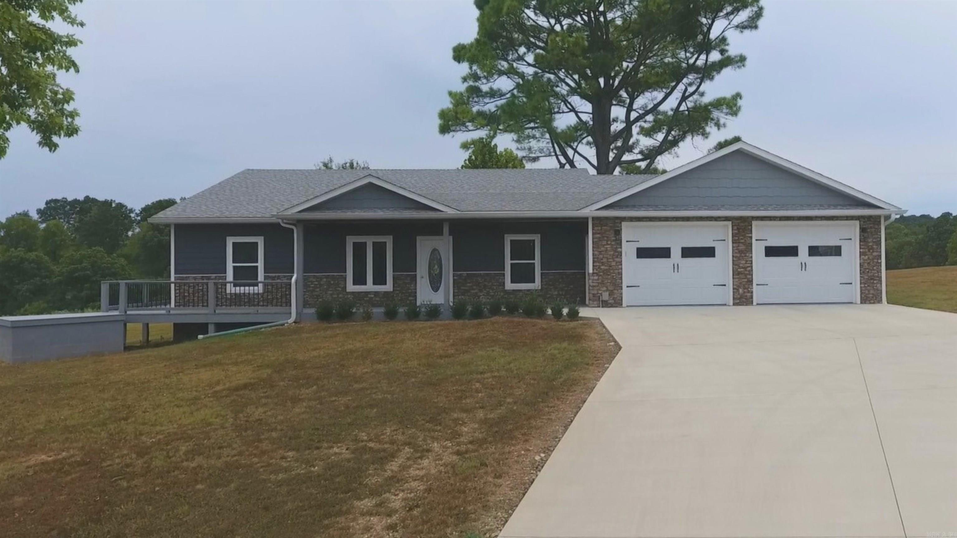 RIVERSIDE RIDGE ESTATES - Residential
