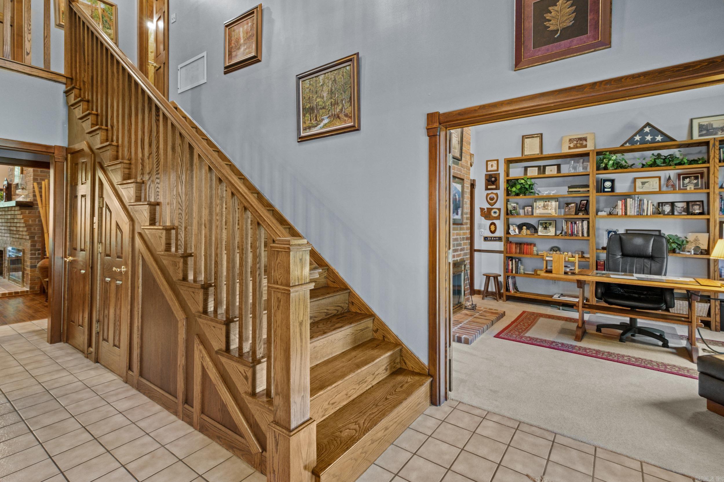 COUNTRY CLUB EAST ADD (SEARCY) - Residential