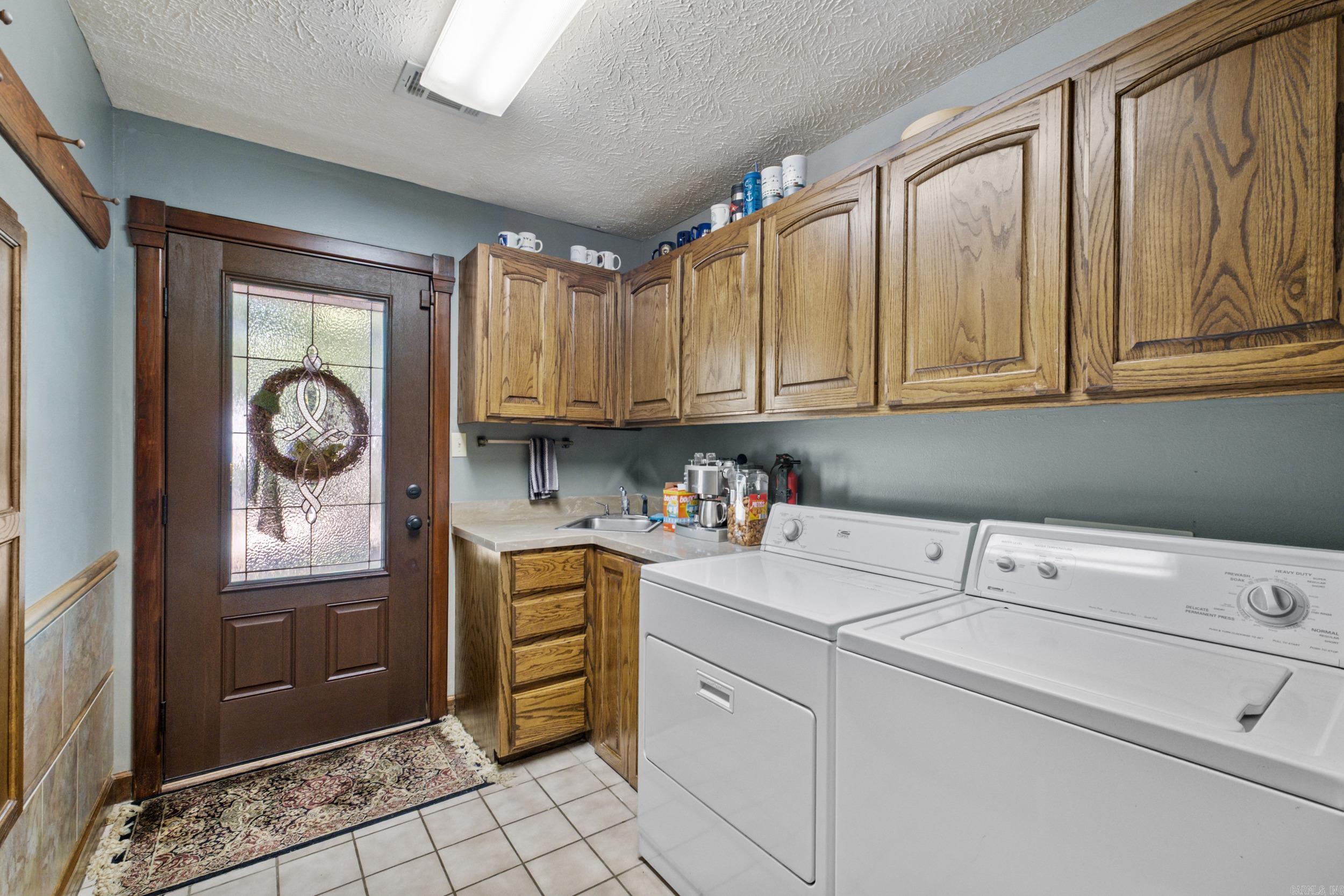 COUNTRY CLUB EAST ADD (SEARCY) - Residential