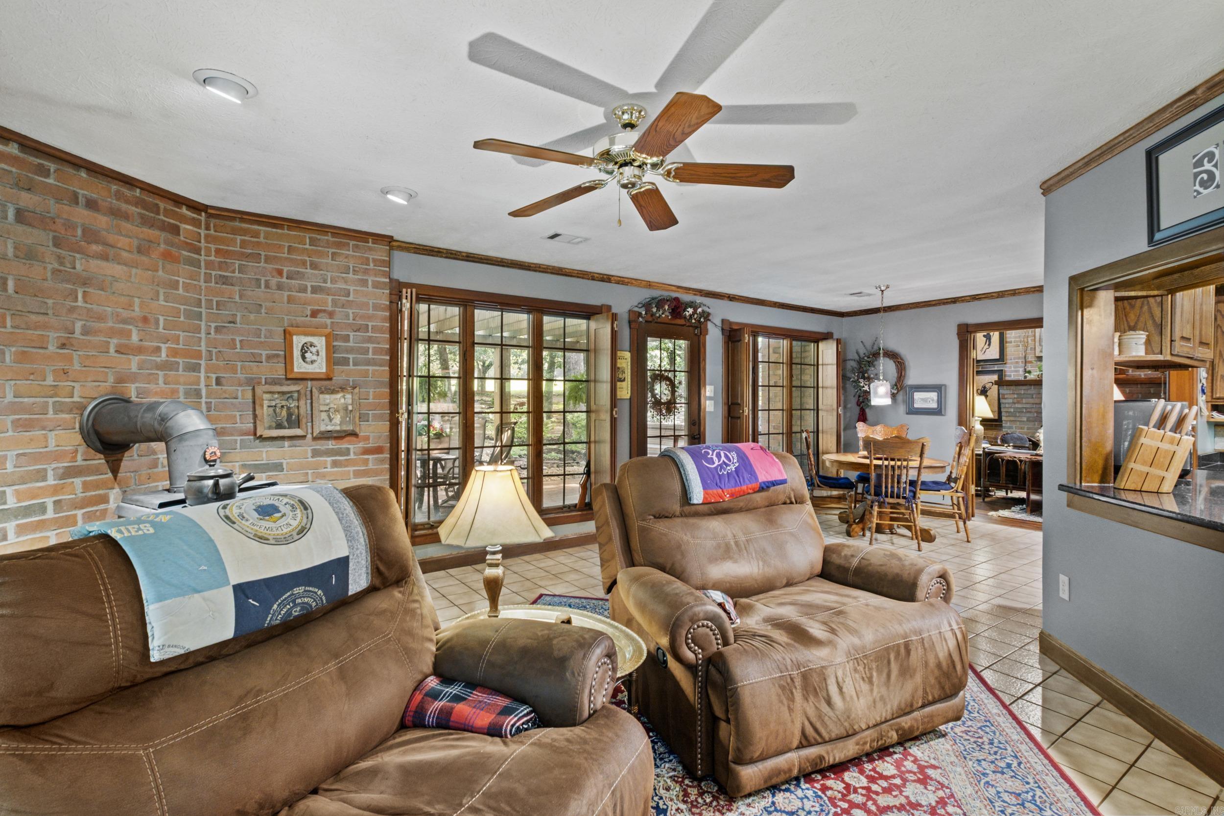 COUNTRY CLUB EAST ADD (SEARCY) - Residential