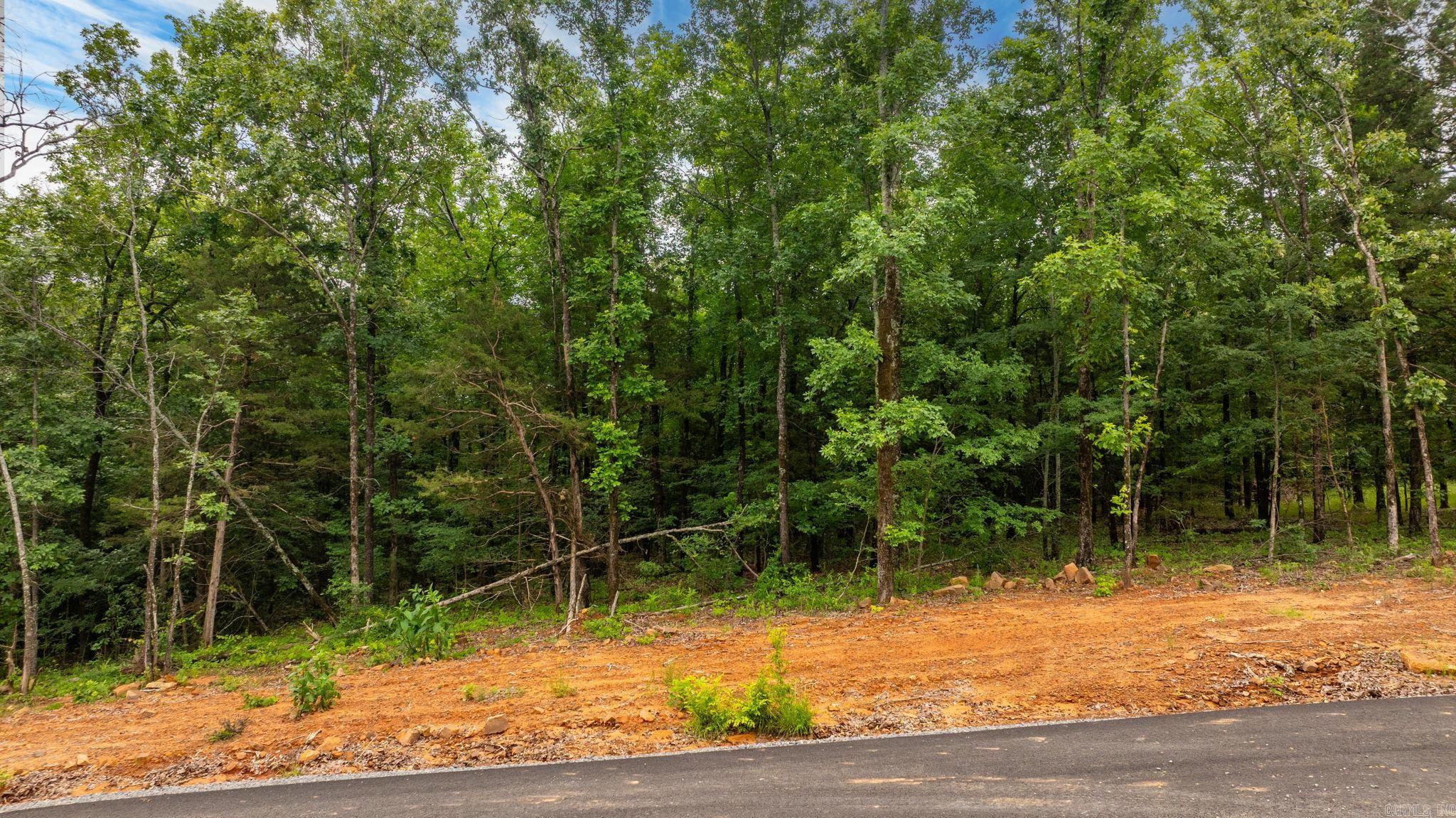 ULES WATSON PLACE - Commercial Sale