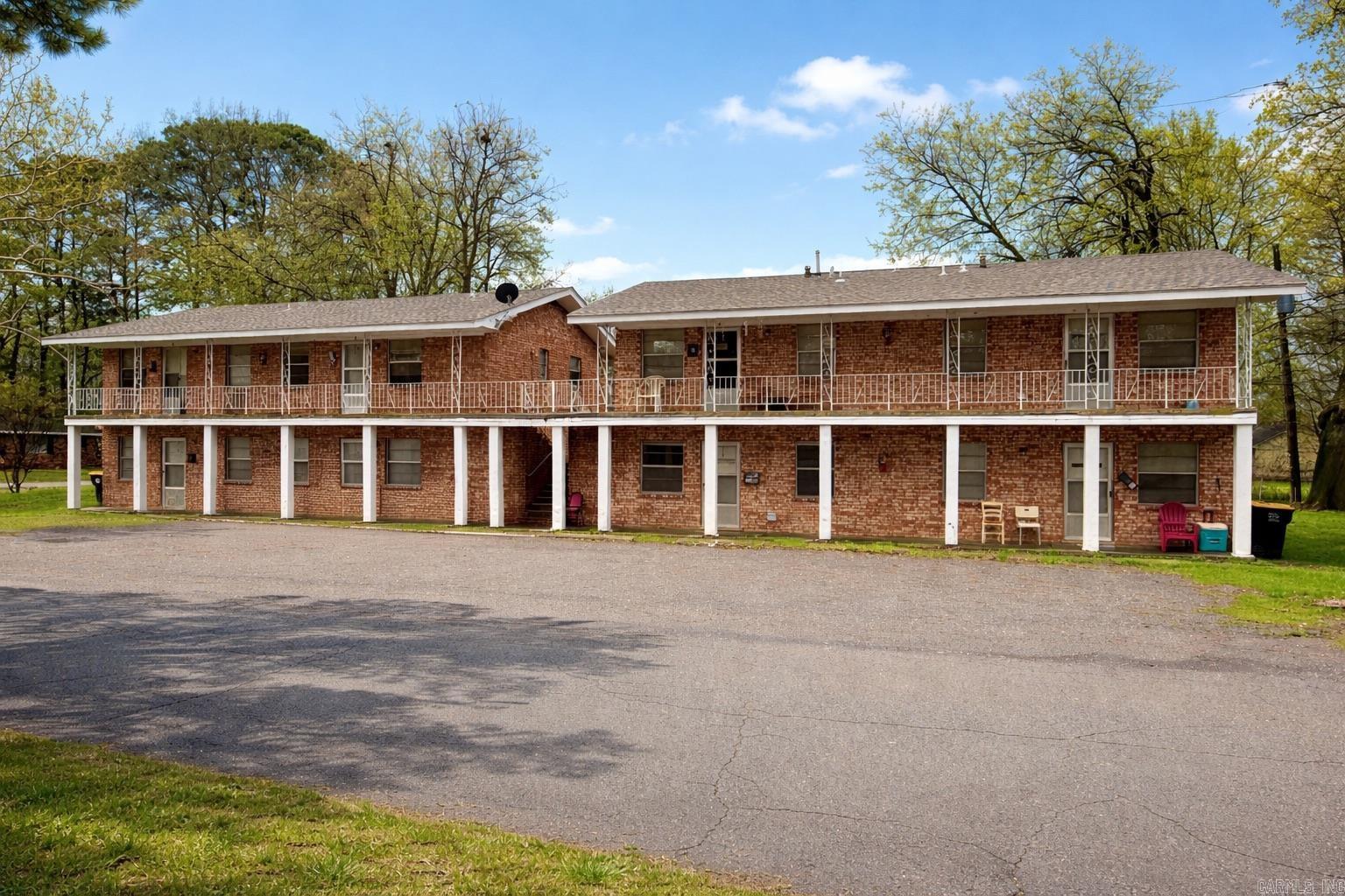 Excellent opportunity to add an 8-unit multifamily complex to your portfolio for only $50,000 per unit! With high occupancy and loads up upside, this property is the perfect blend of stability and upside potential, all close to Little Rock. Reach out to Tyler Stoner to schedule your private tour today.