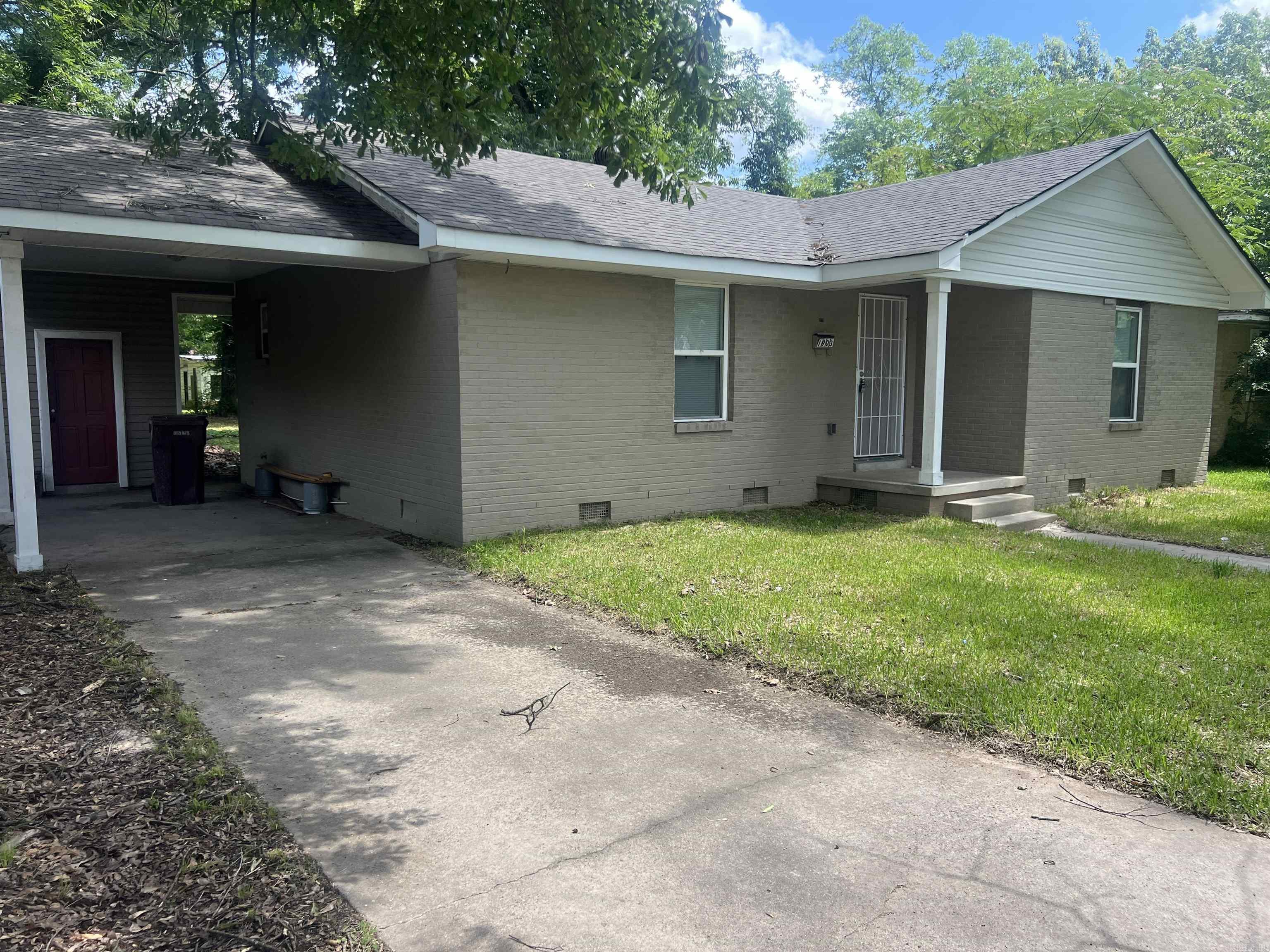 LYNCH ADD - Residential