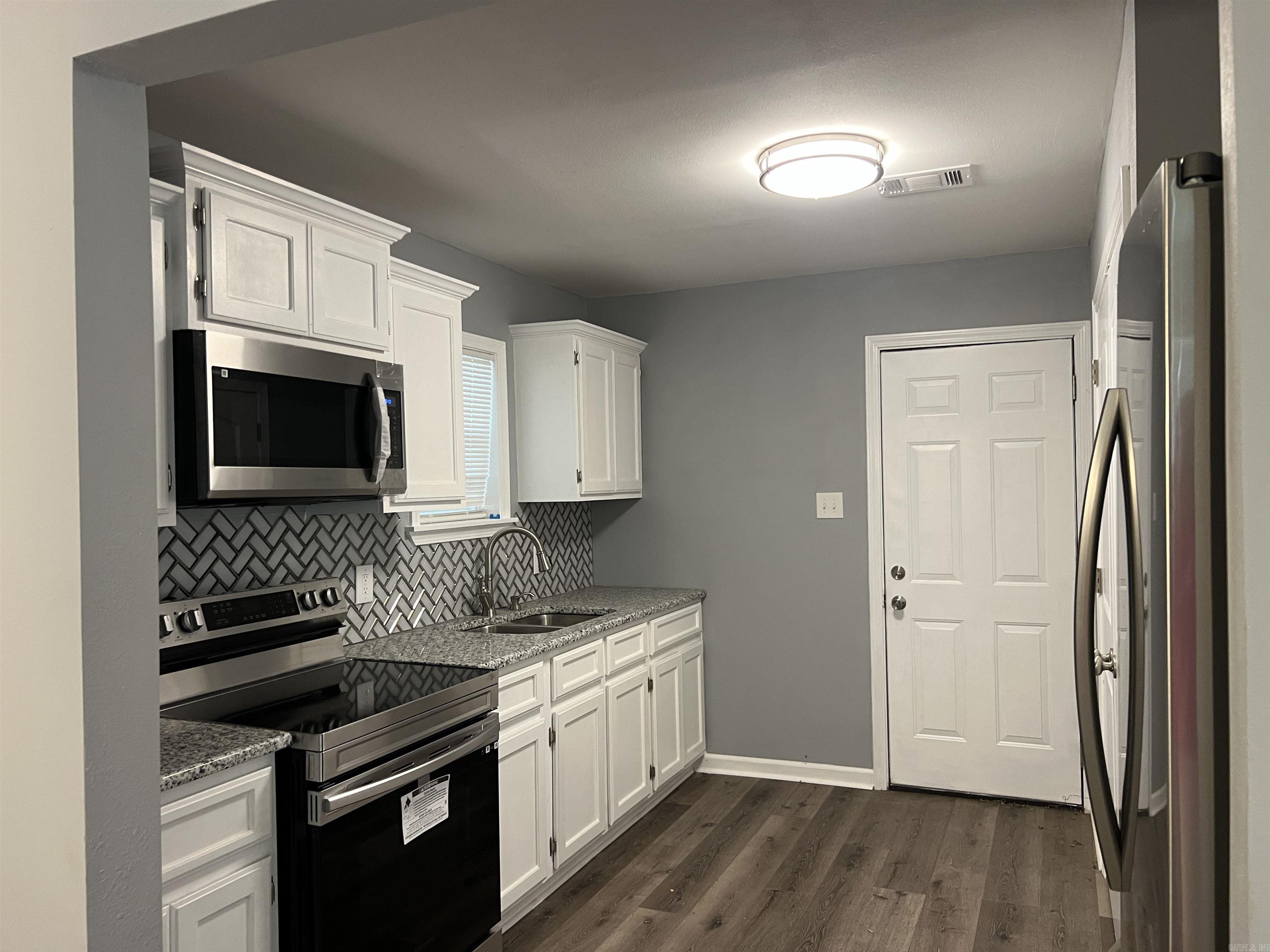 LYNCH ADD - Residential