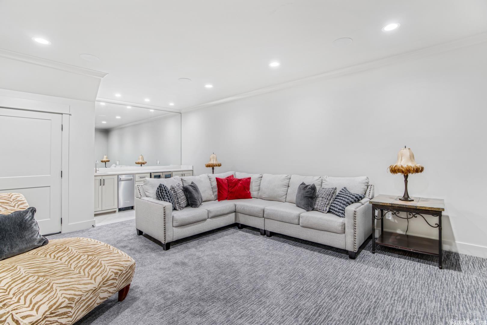 CHENAL VALLEY HALLEN COURT - Residential