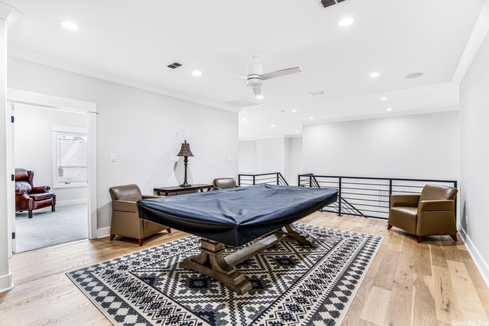 CHENAL VALLEY HALLEN COURT - Residential