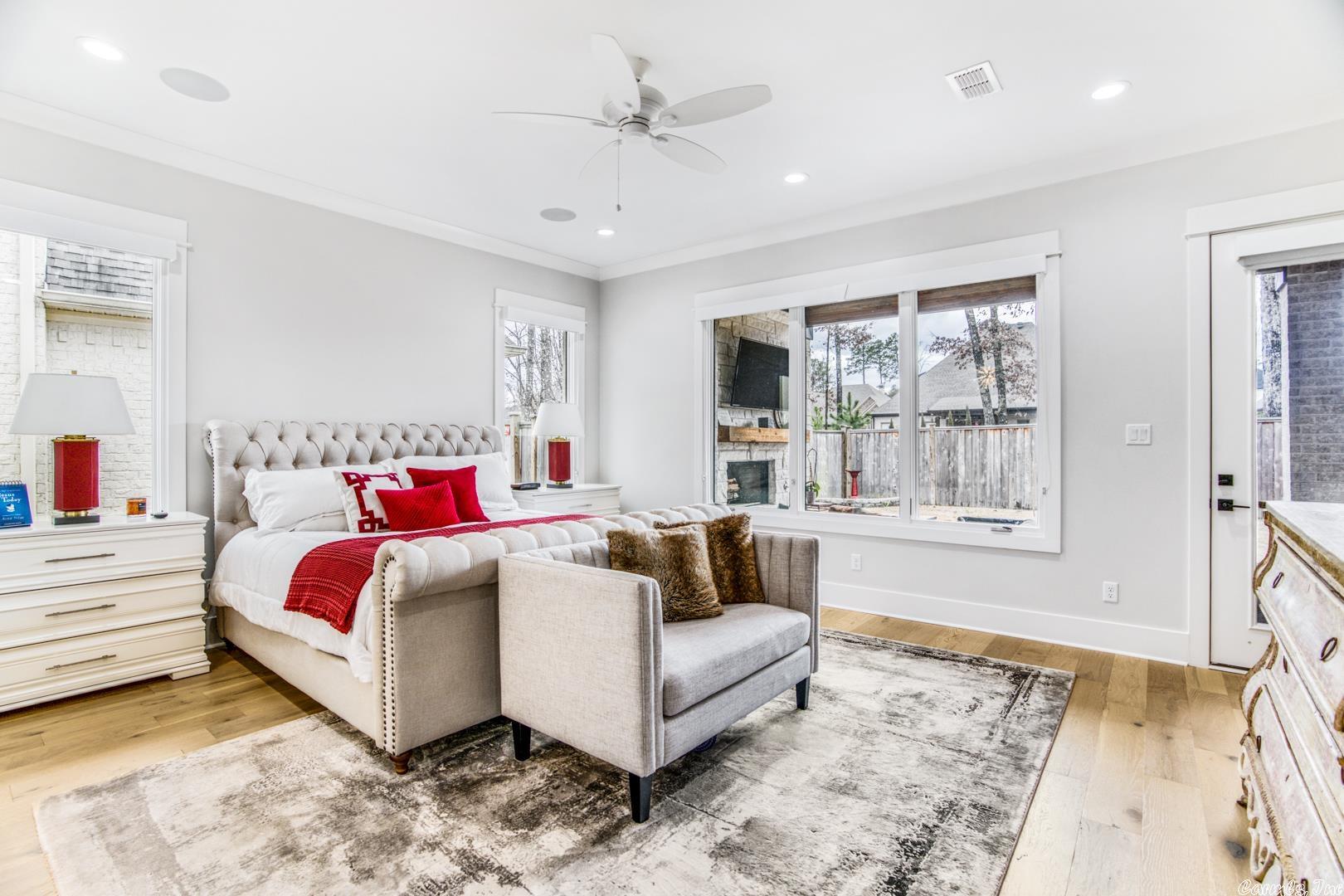 CHENAL VALLEY HALLEN COURT - Residential