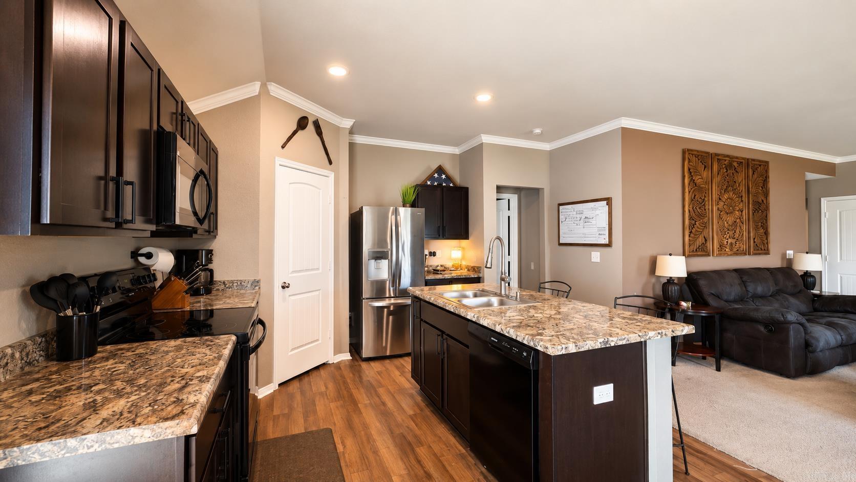 THE MEADOWS - Residential