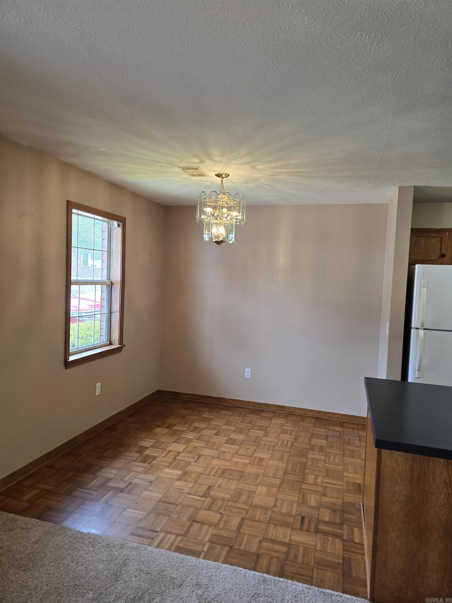 RIVER OAKS COMMONS - Residential
