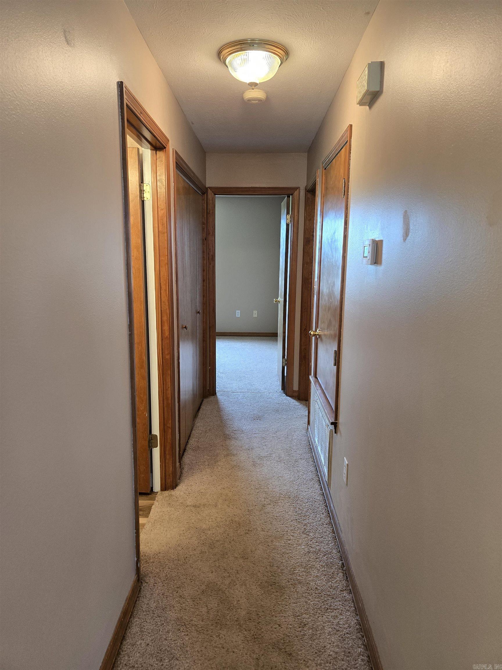 RIVER OAKS COMMONS - Residential