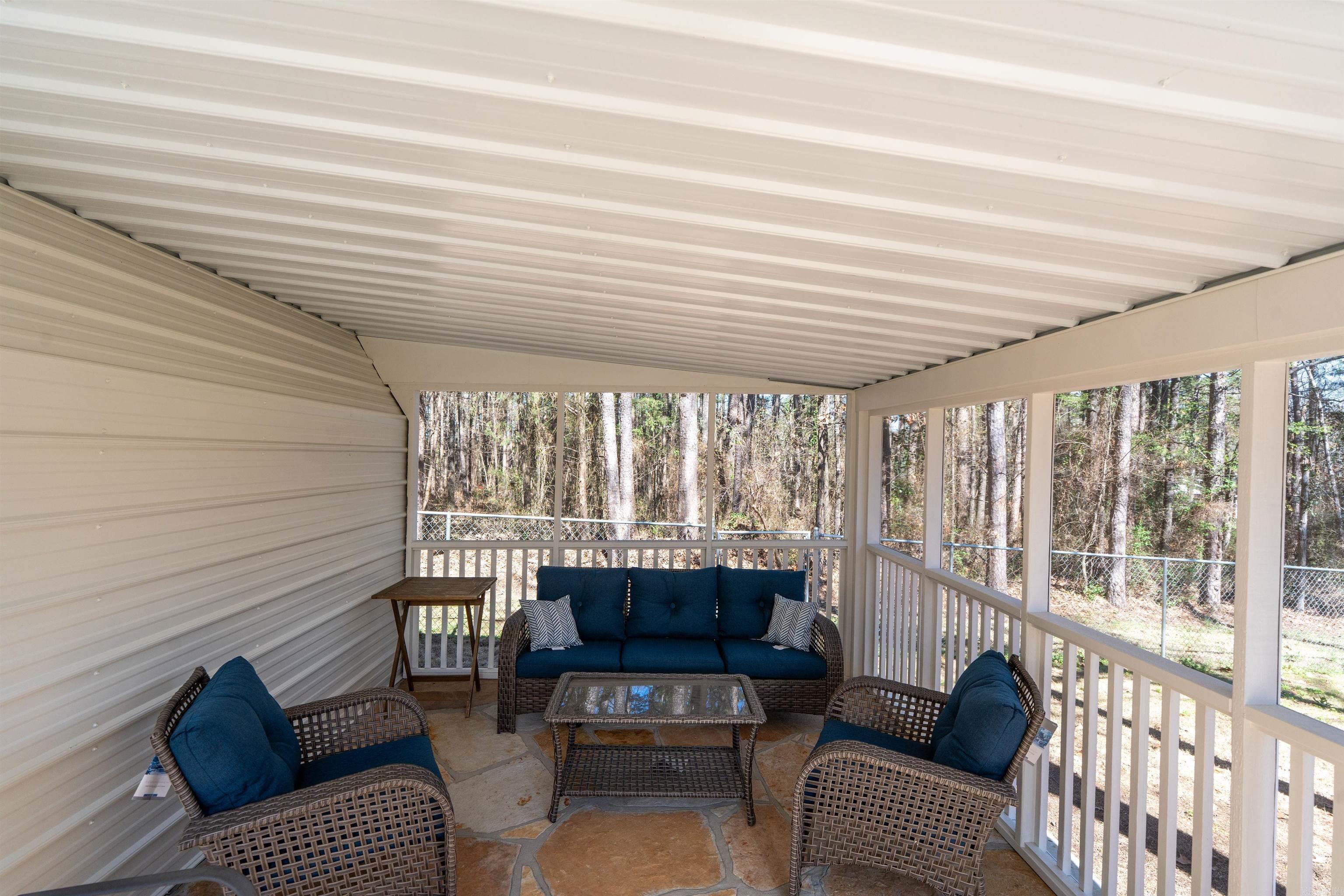 ARROWHEAD VILLAGE - Residential