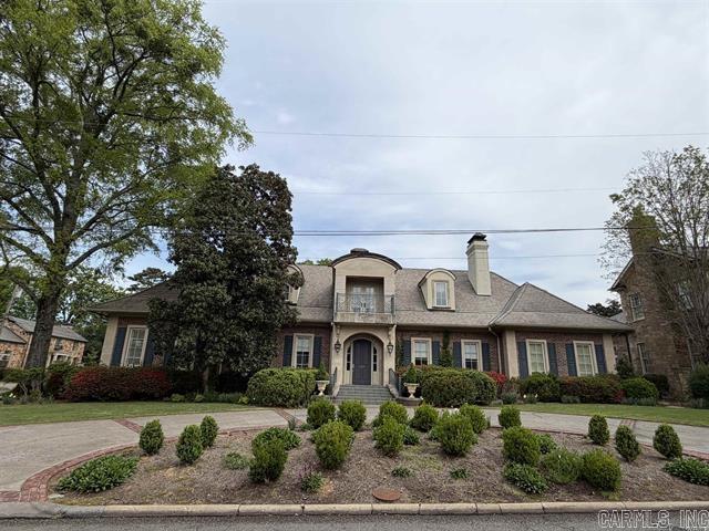 NEWTONS - Residential