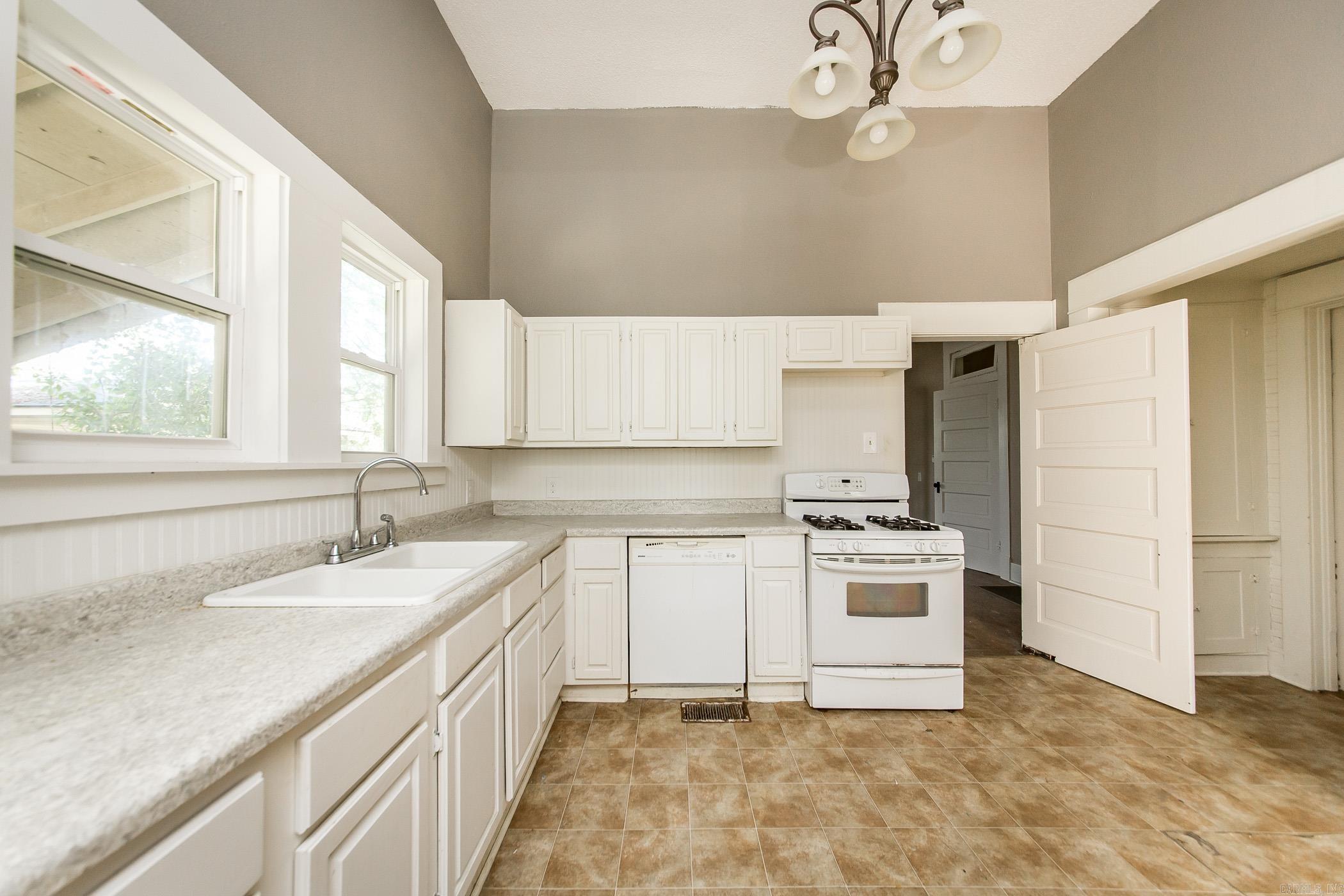 Hardy & Barkman I-XII - Residential