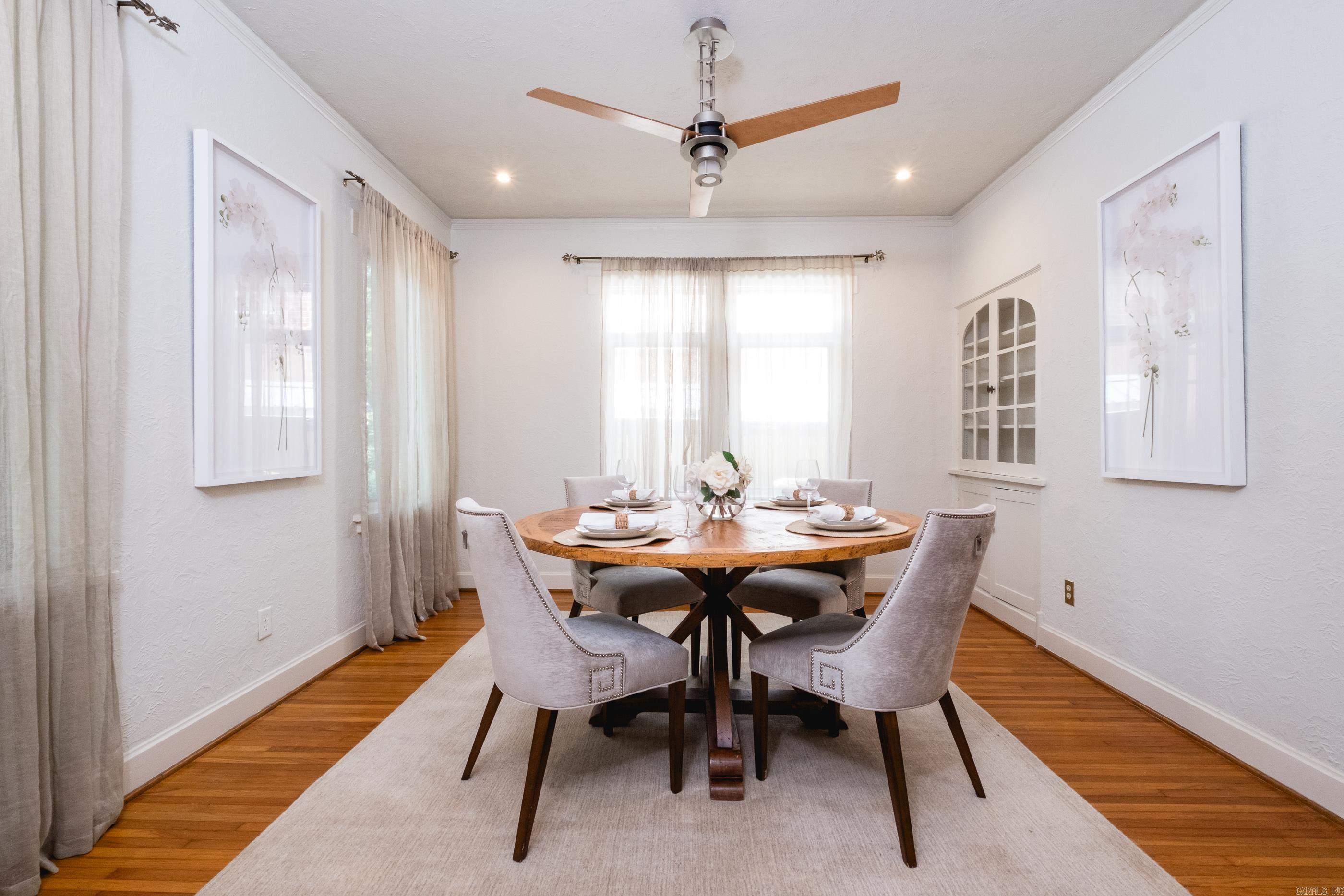 CRYSTAL COURT - Residential