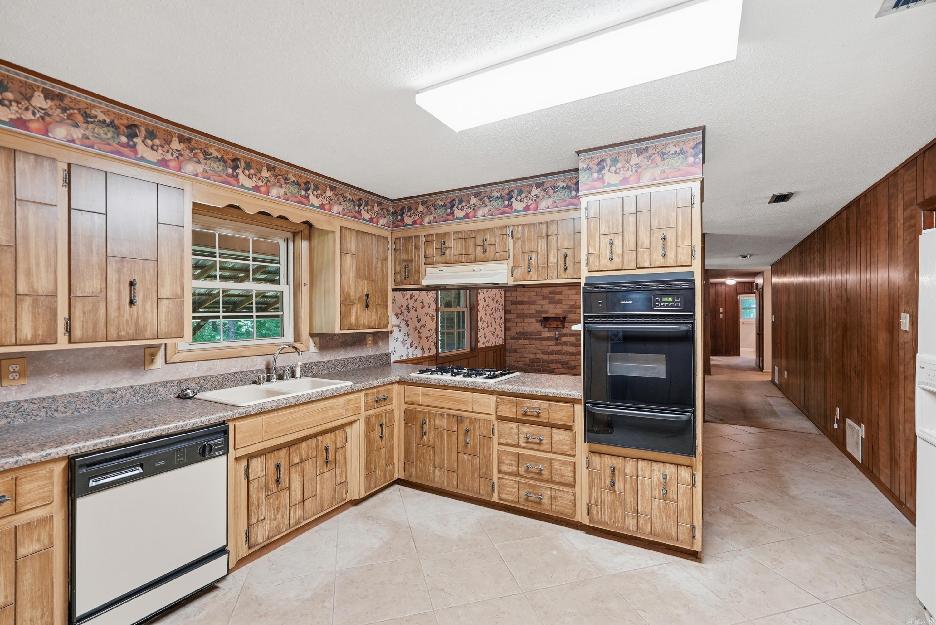 VALLEY CLIFF - Residential