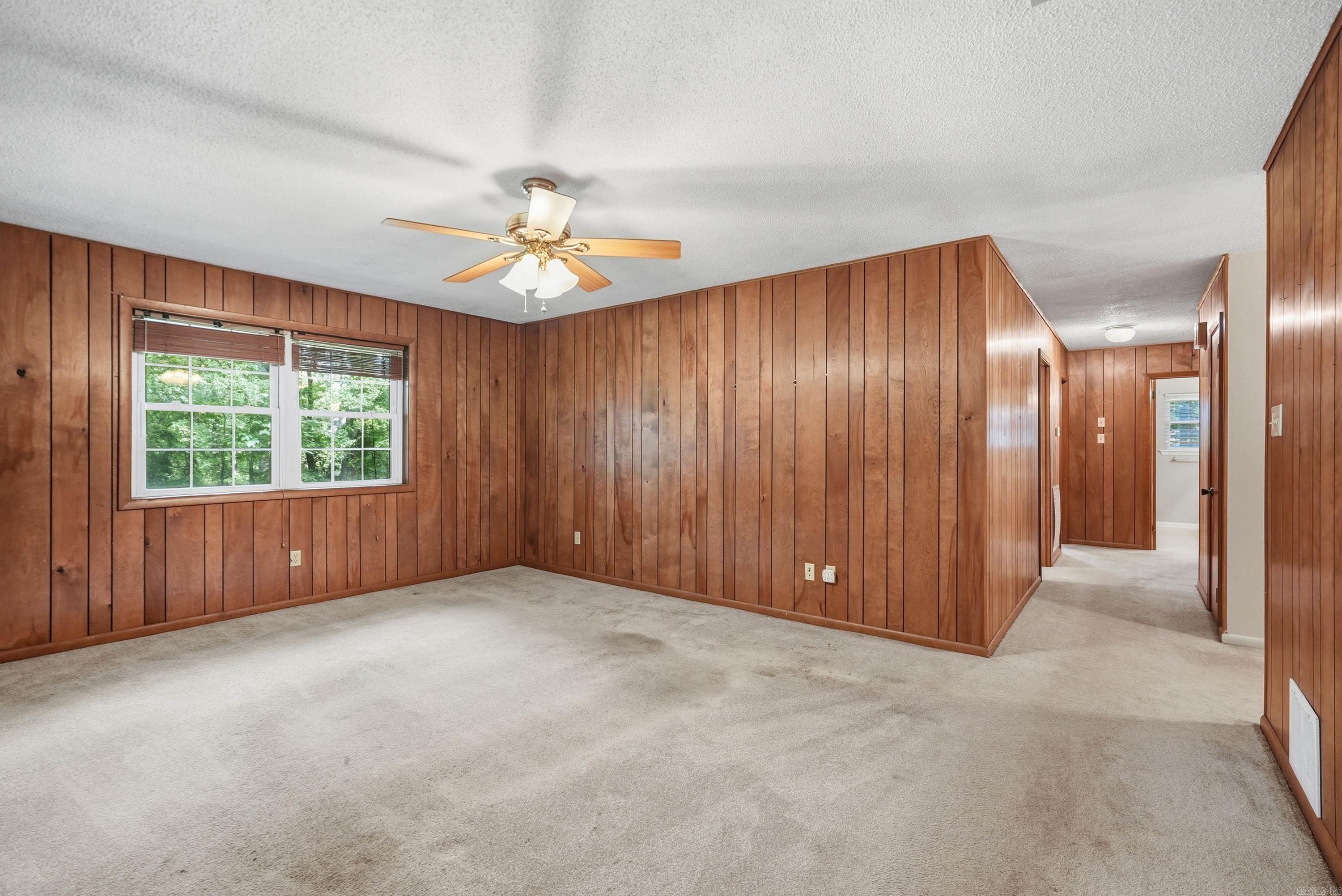 VALLEY CLIFF - Residential