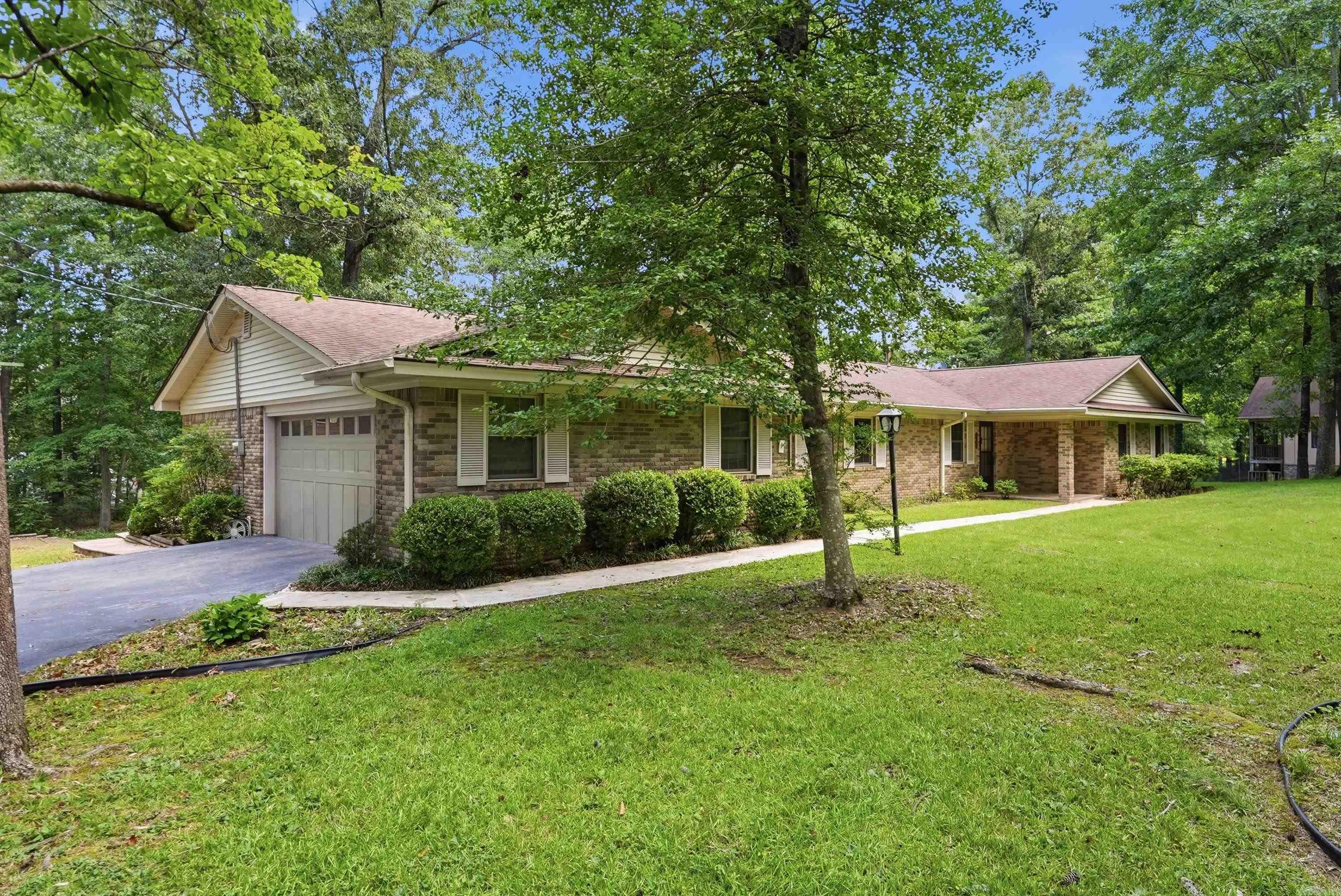VALLEY CLIFF - Residential