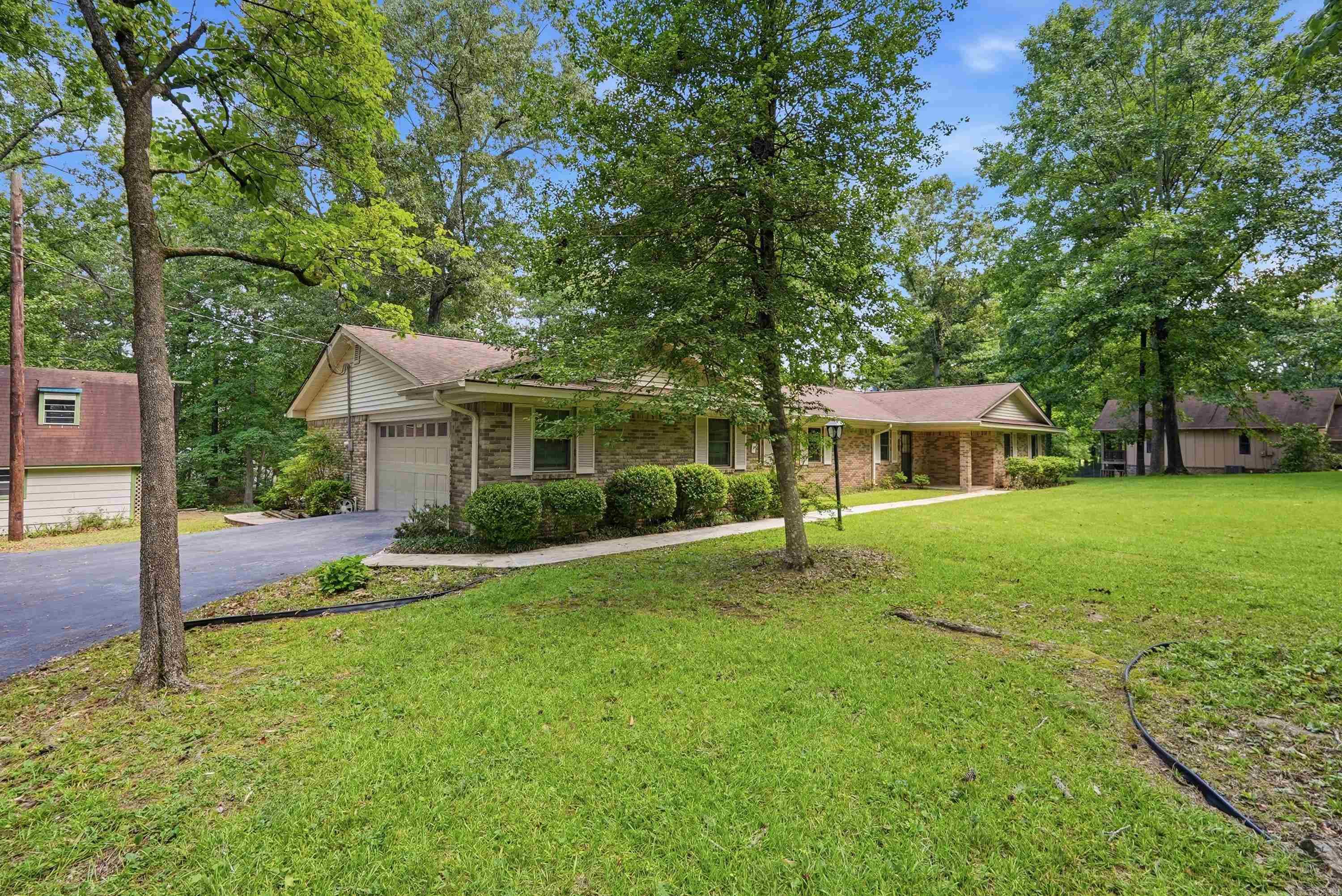VALLEY CLIFF - Residential