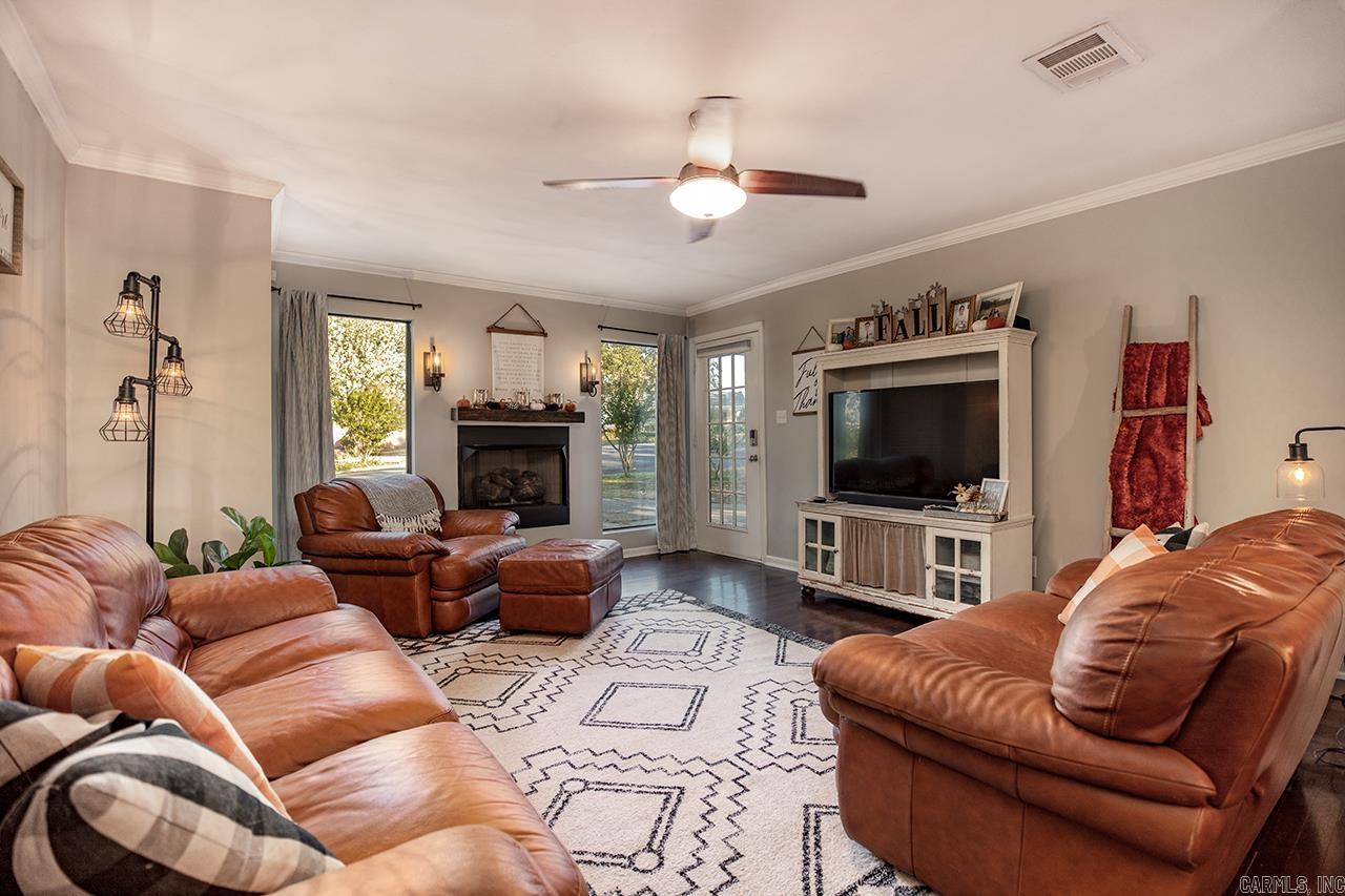 BEVERLY HILLS - Residential