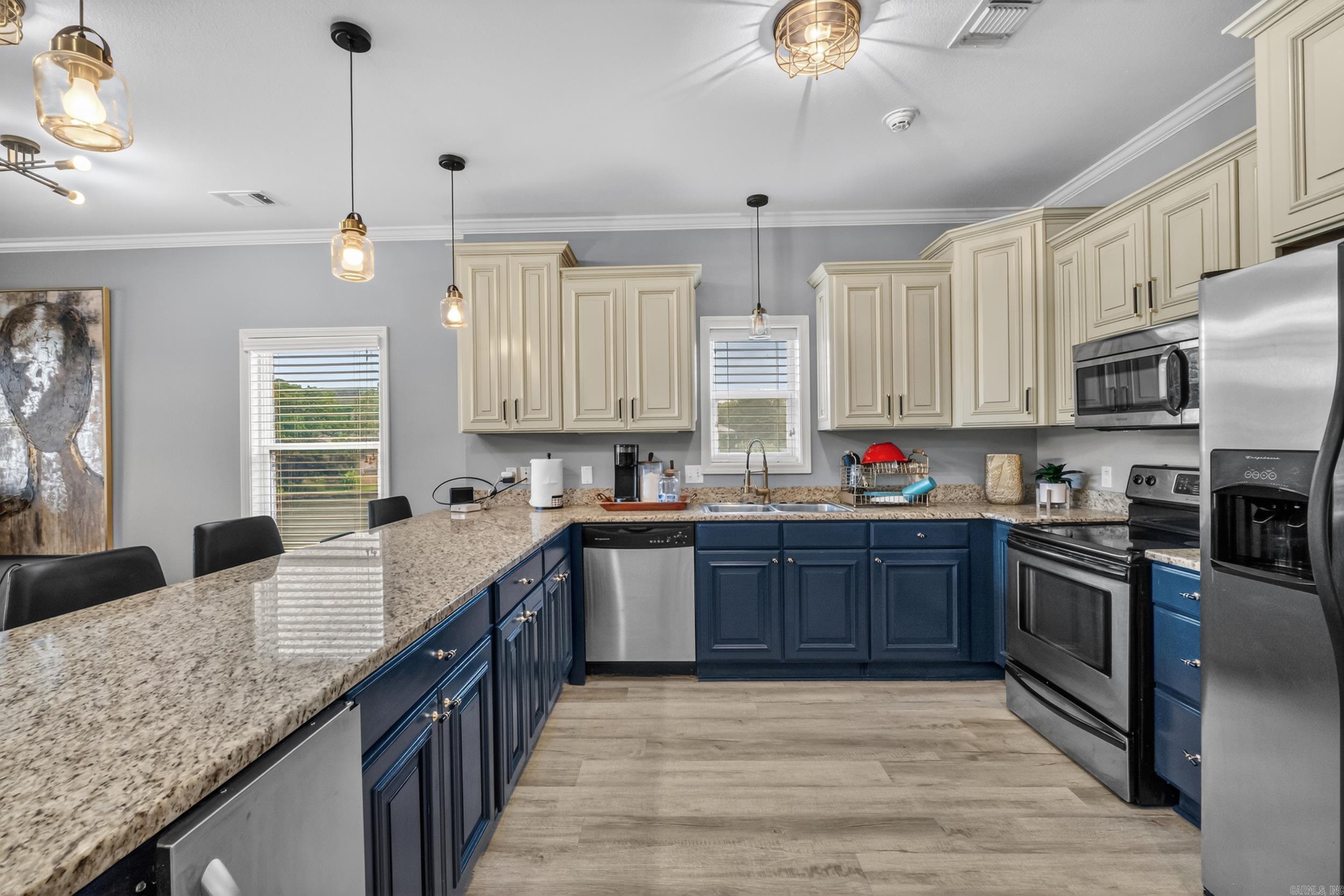 GRAND POINTE VIEW HPR - Residential