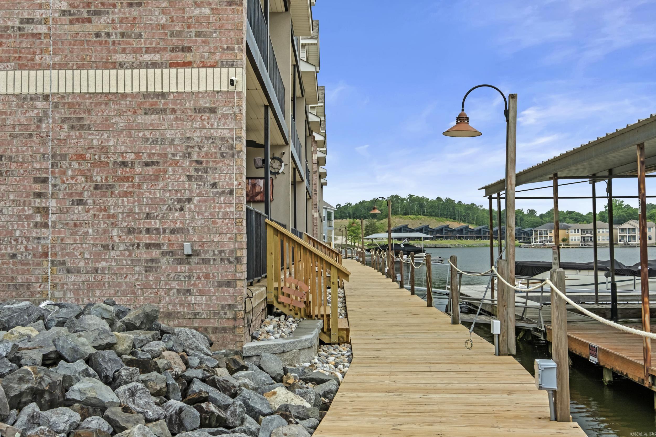 GRAND POINTE VIEW HPR - Residential