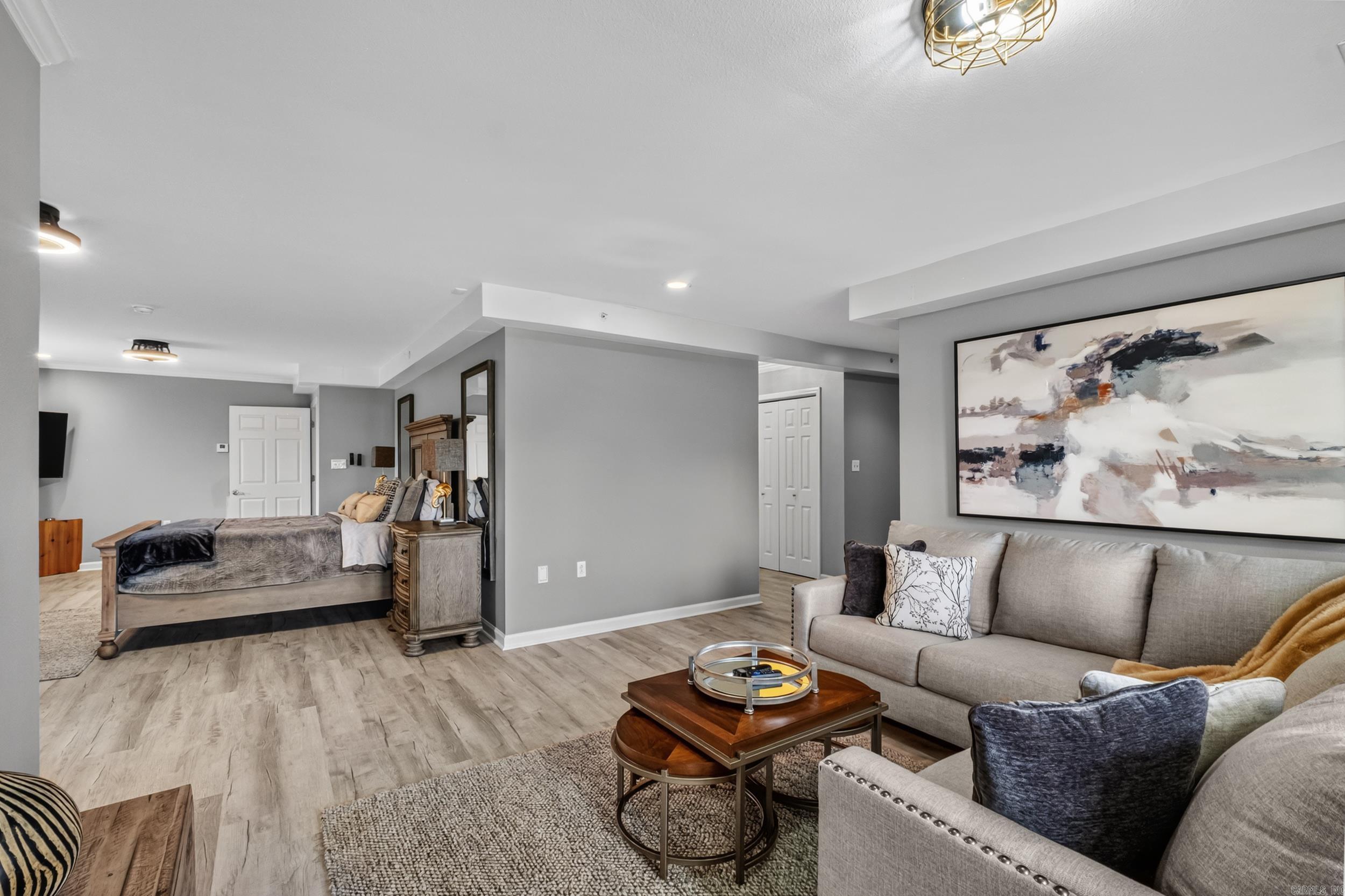 GRAND POINTE VIEW HPR - Residential