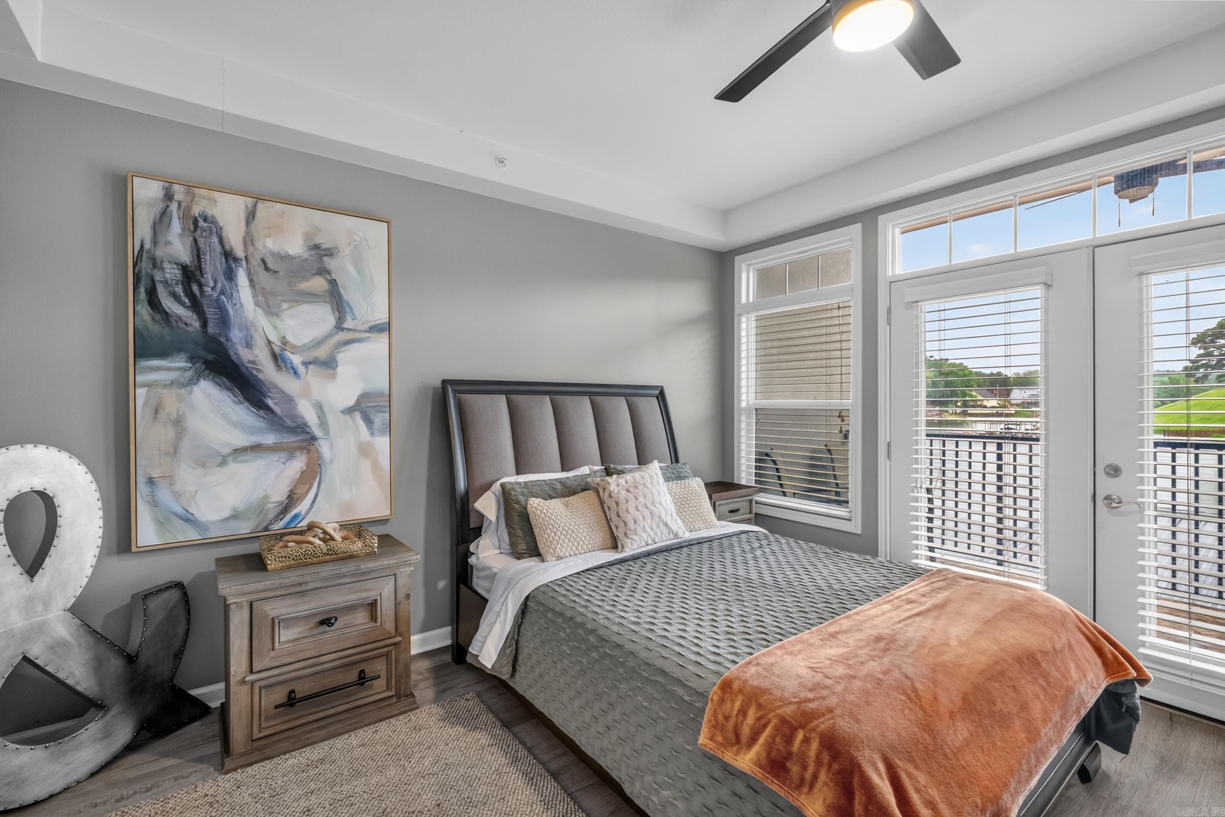 GRAND POINTE VIEW HPR - Residential