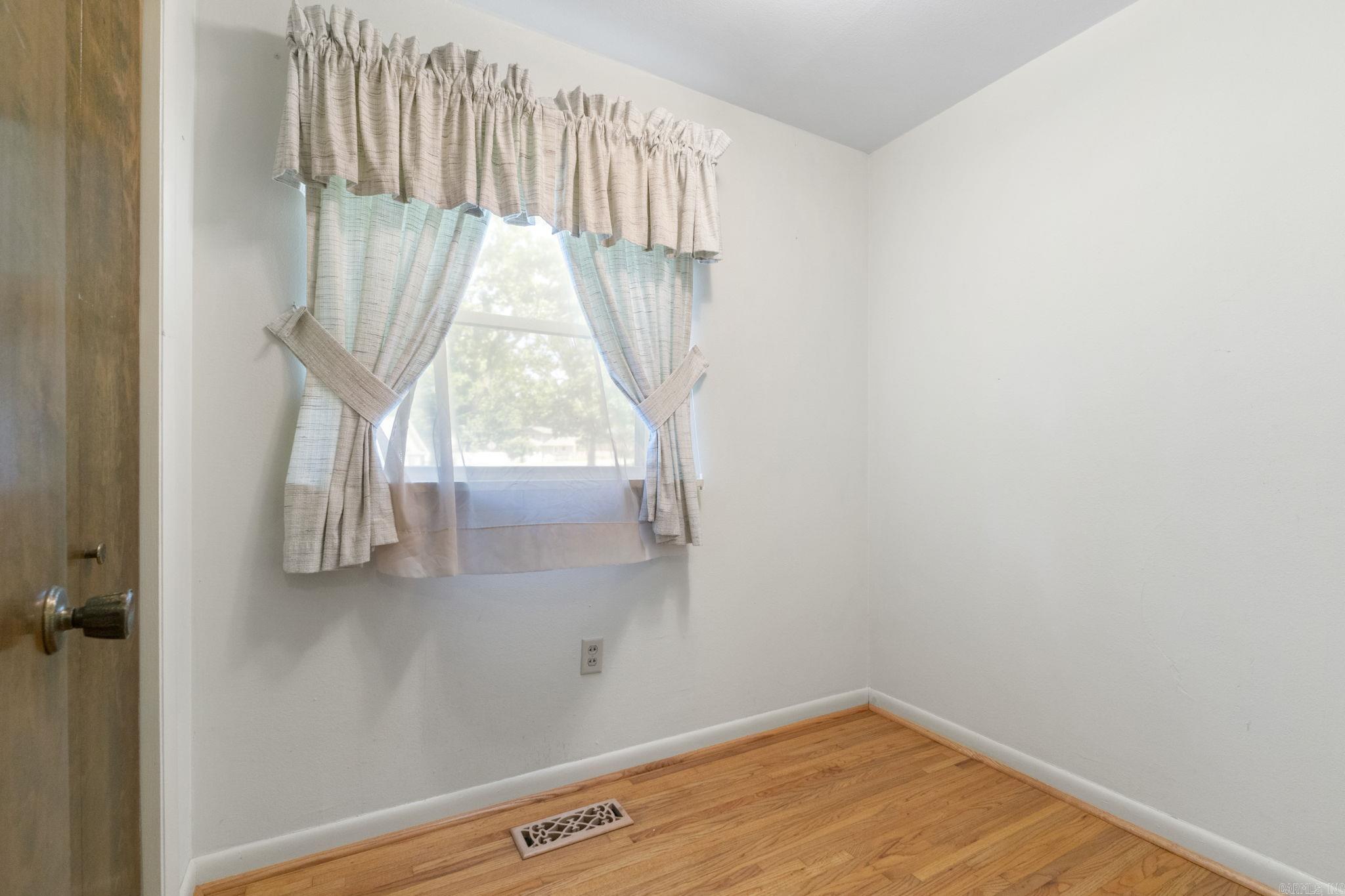 MARYLAND TERRACE - Residential
