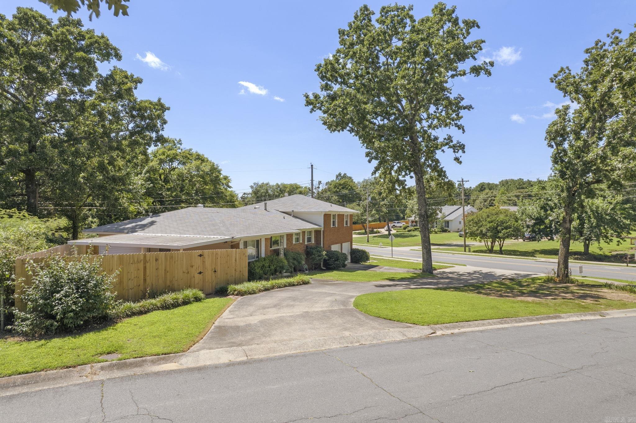 MARYLAND TERRACE - Residential