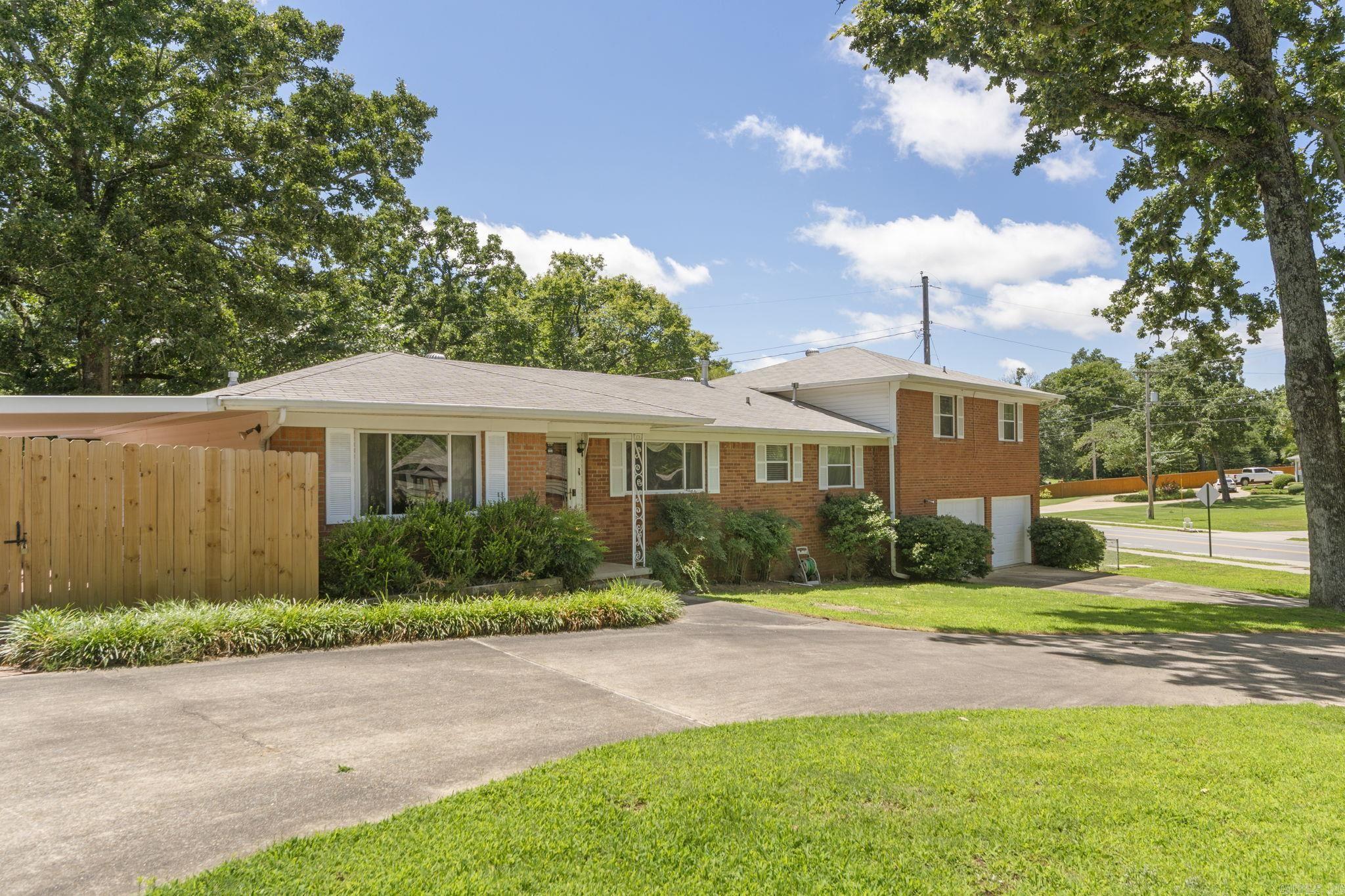 MARYLAND TERRACE - Residential