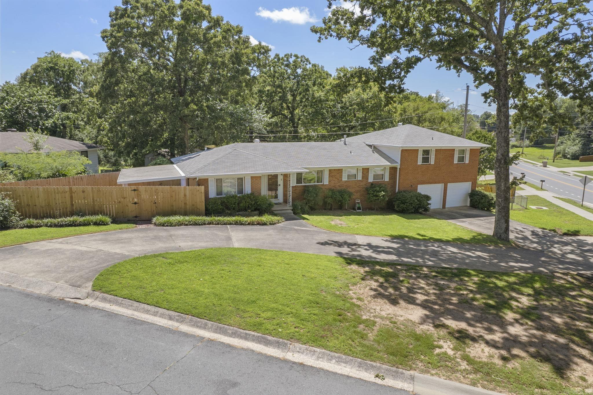 MARYLAND TERRACE - Residential