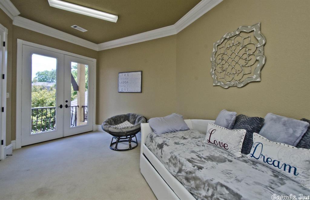 Paradise Lake Village Townhomes - Residential