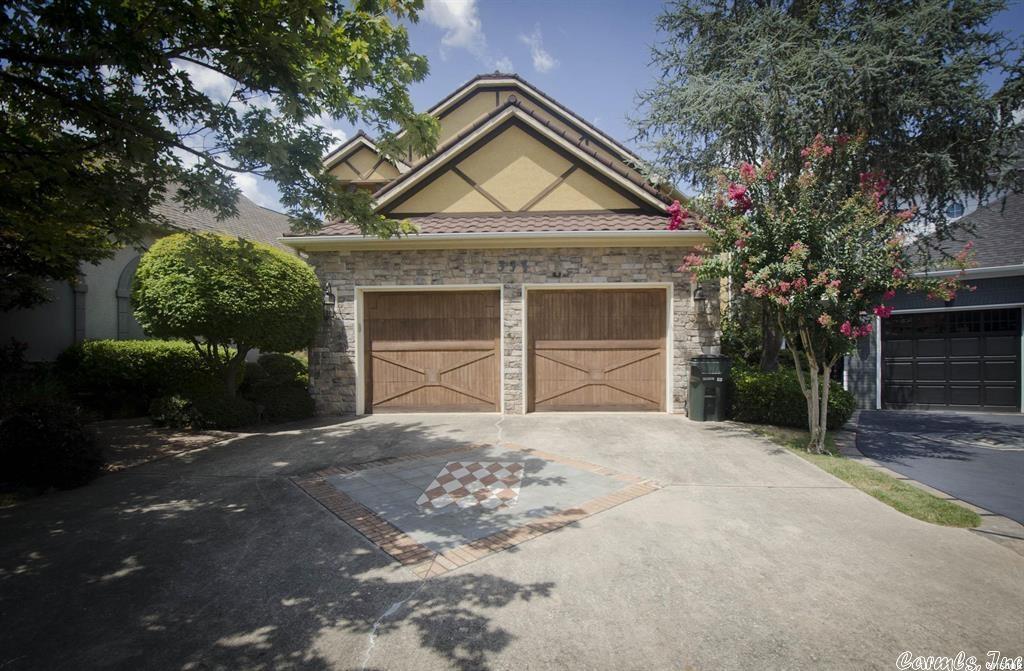 Paradise Lake Village Townhomes - Residential