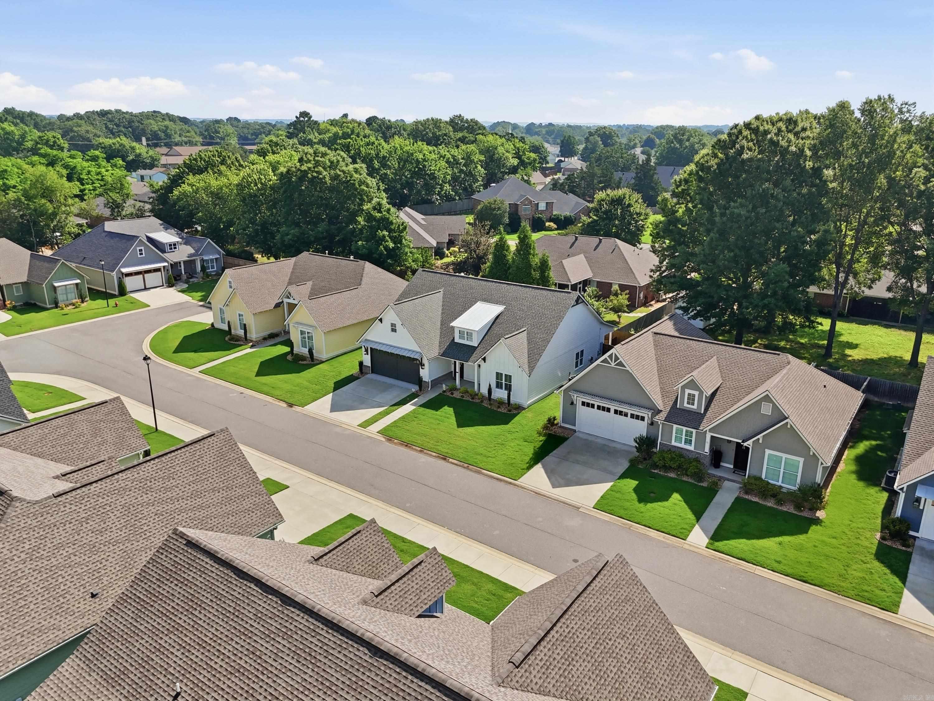 WOODLAND SPRINGS - Residential