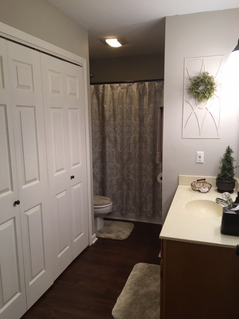 Lakewood Hills Condo - Residential