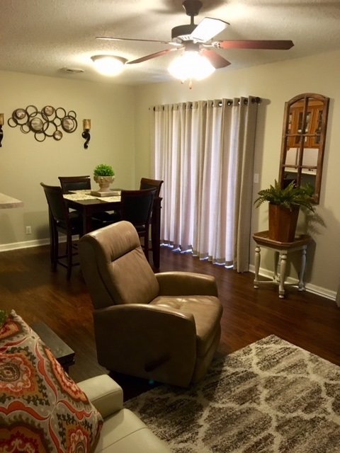 Lakewood Hills Condo - Residential