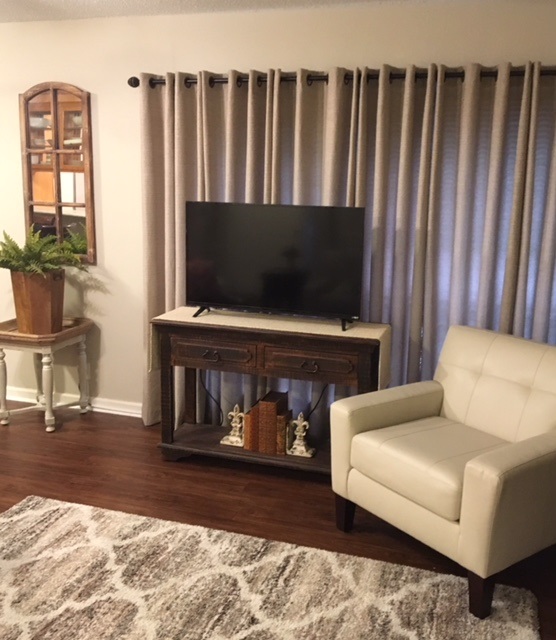 Lakewood Hills Condo - Residential